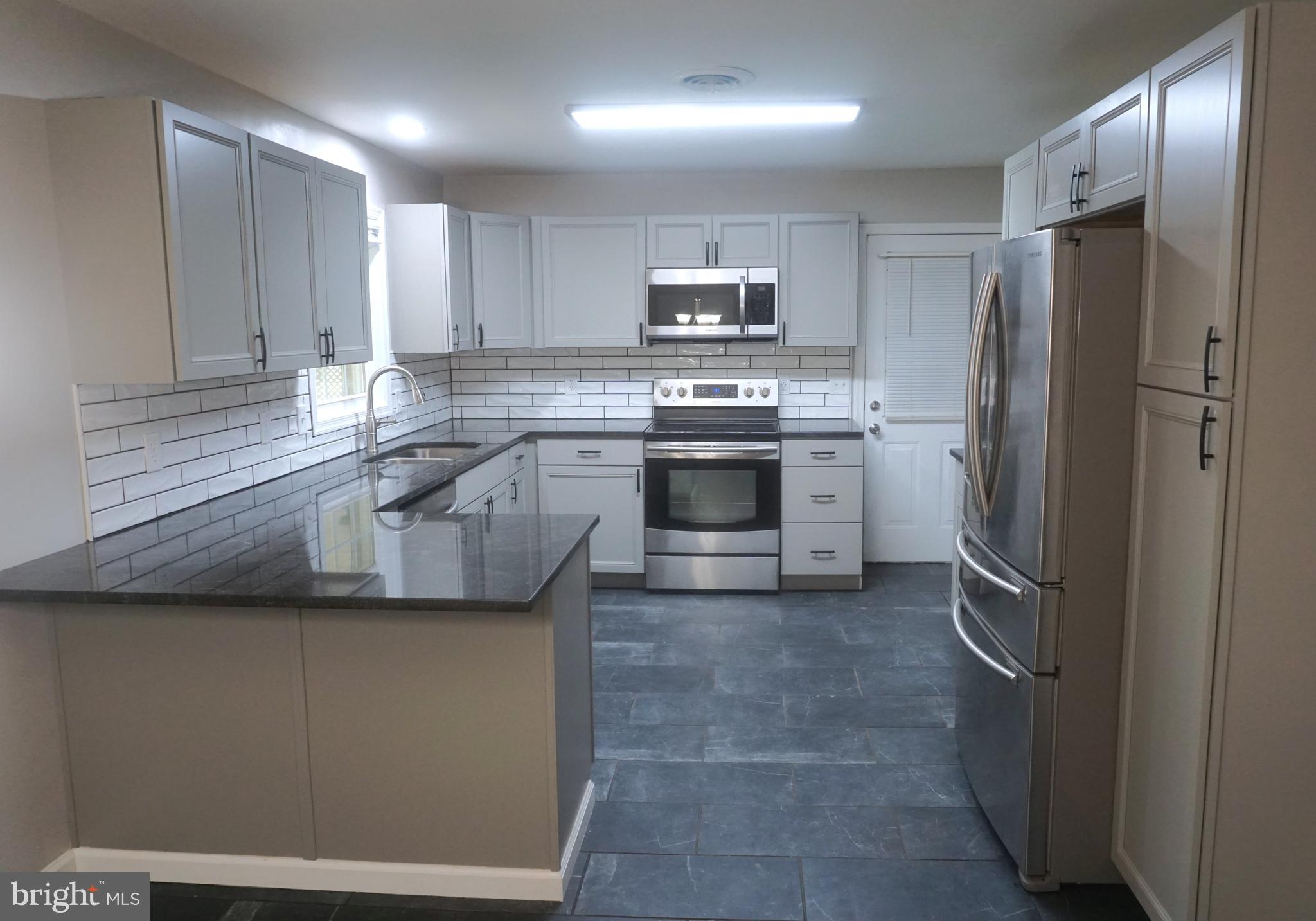 SKY-LIN PARK - Residential