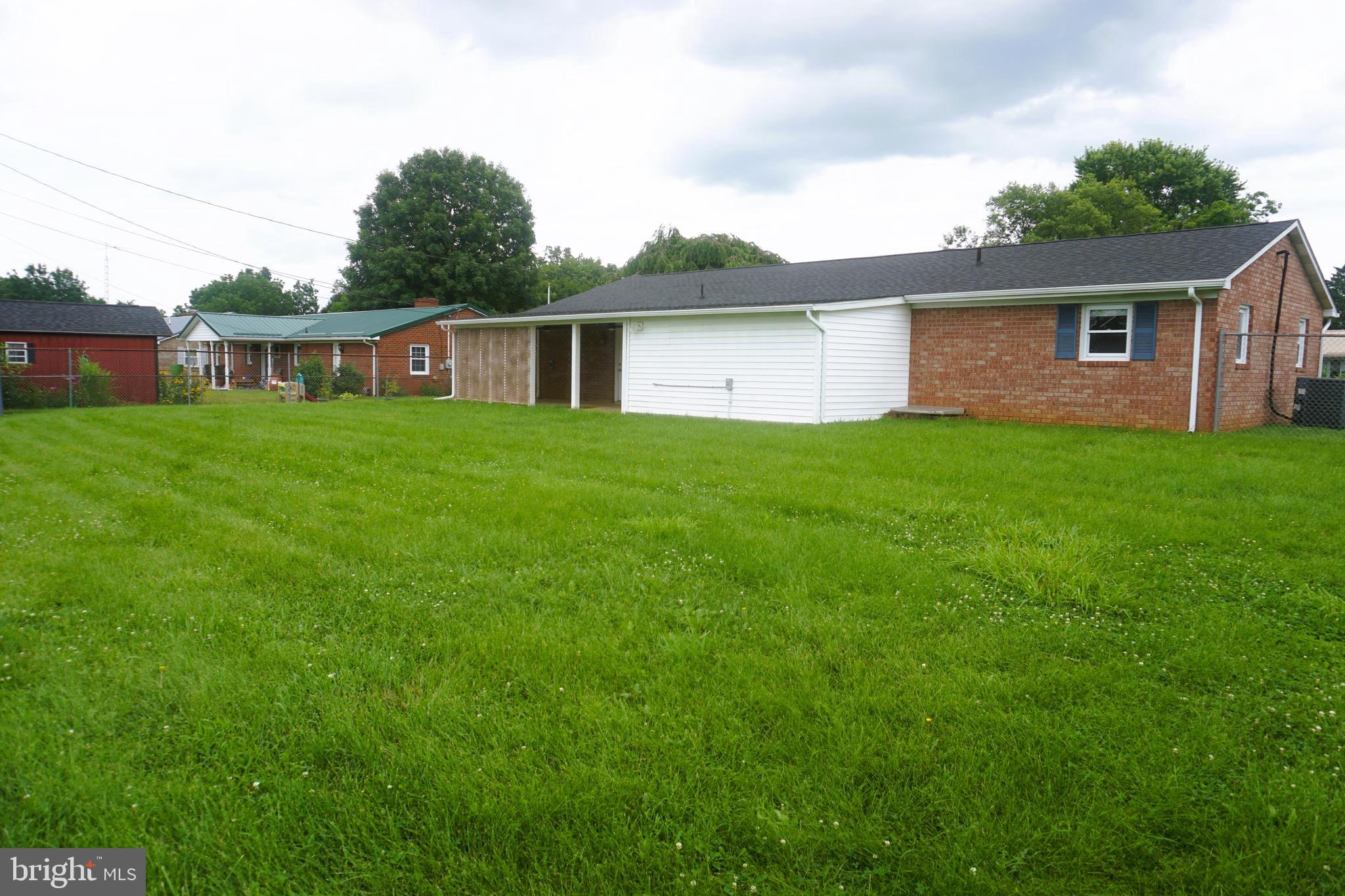SKY-LIN PARK - Residential