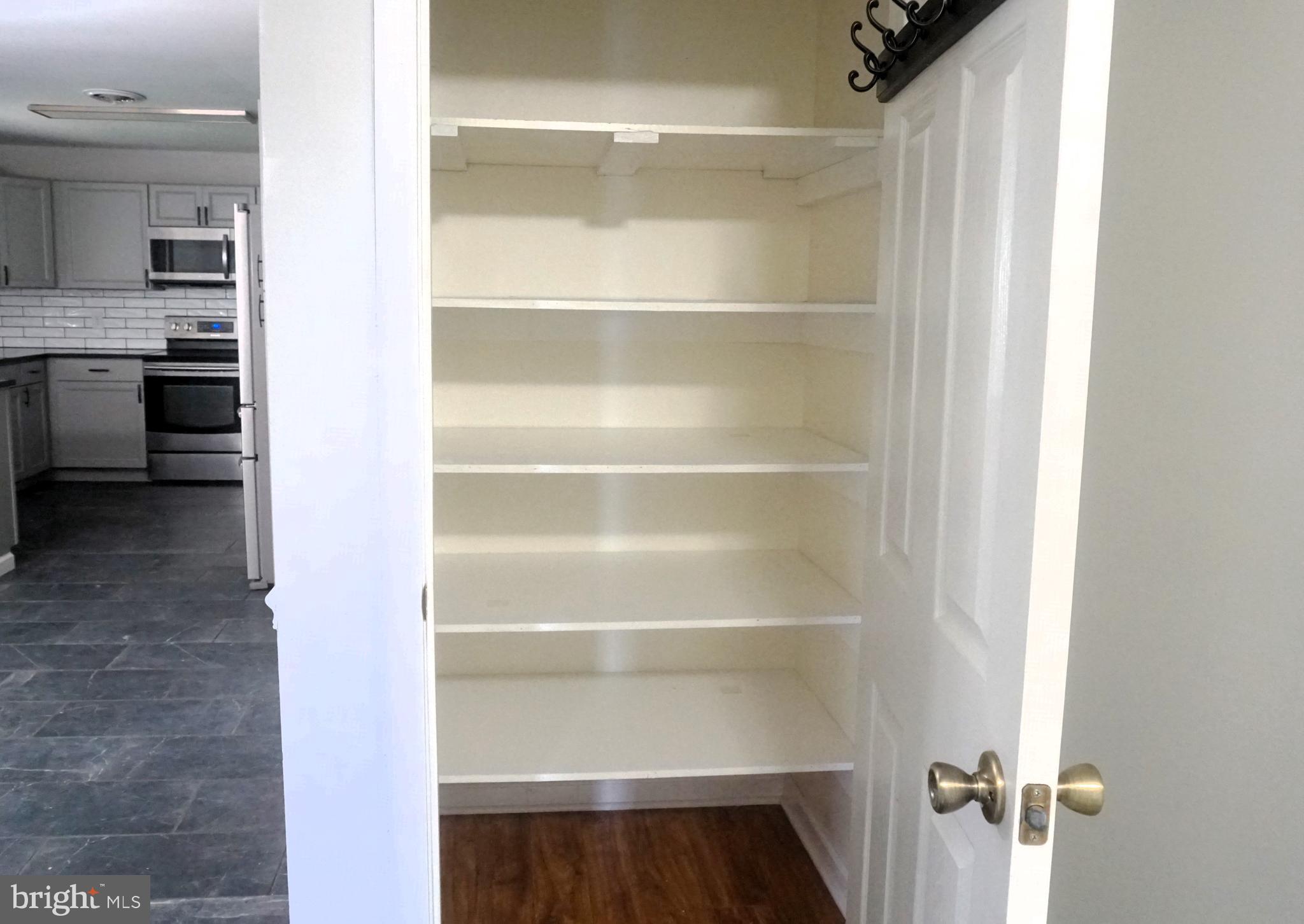 SKY-LIN PARK - Residential