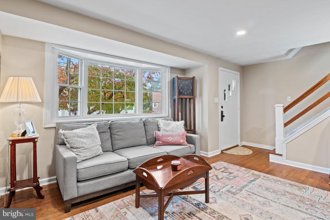 309 S PENNSYLVANIA AVENUE