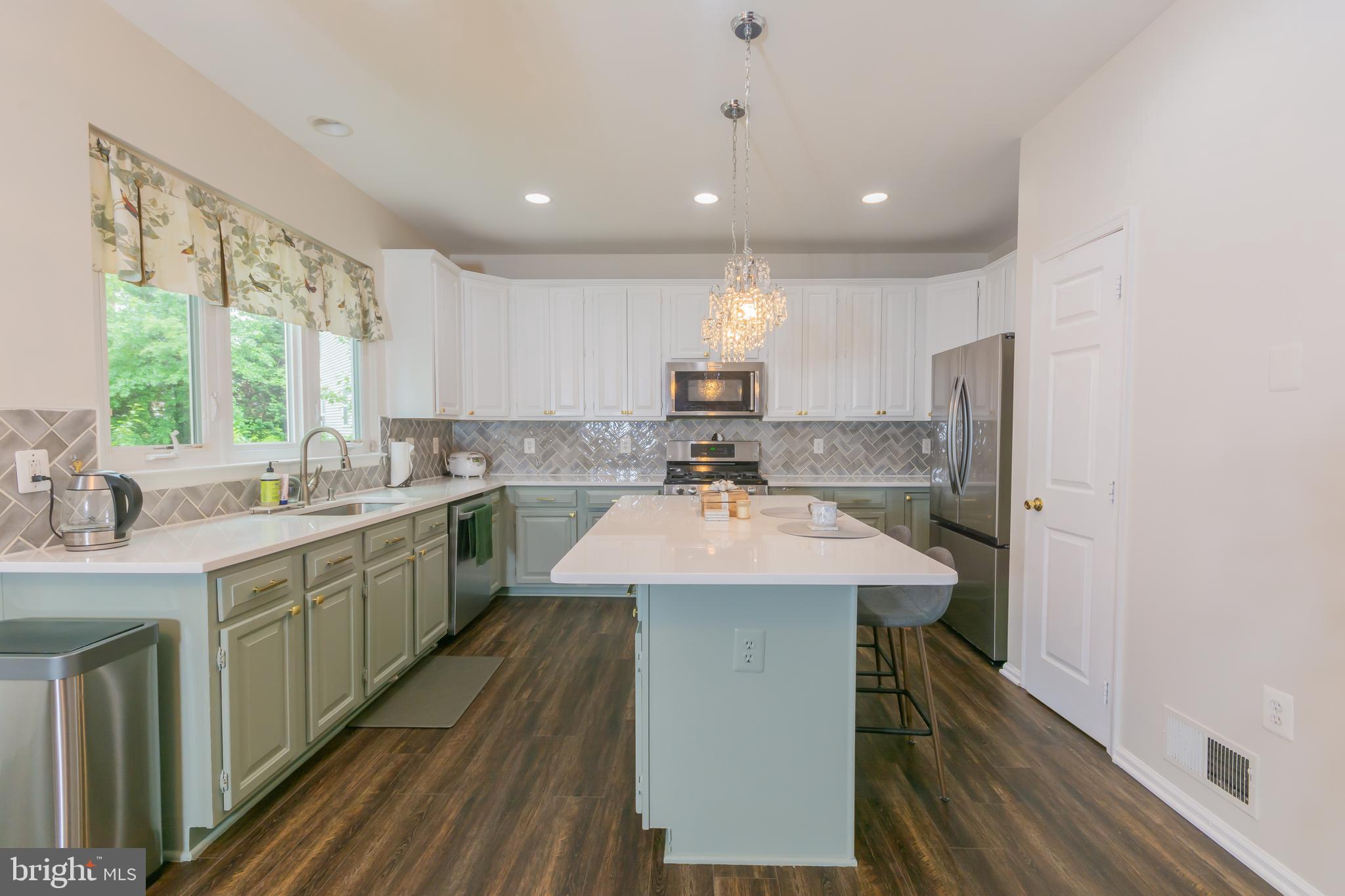 12901 CEDAR GLEN LANE