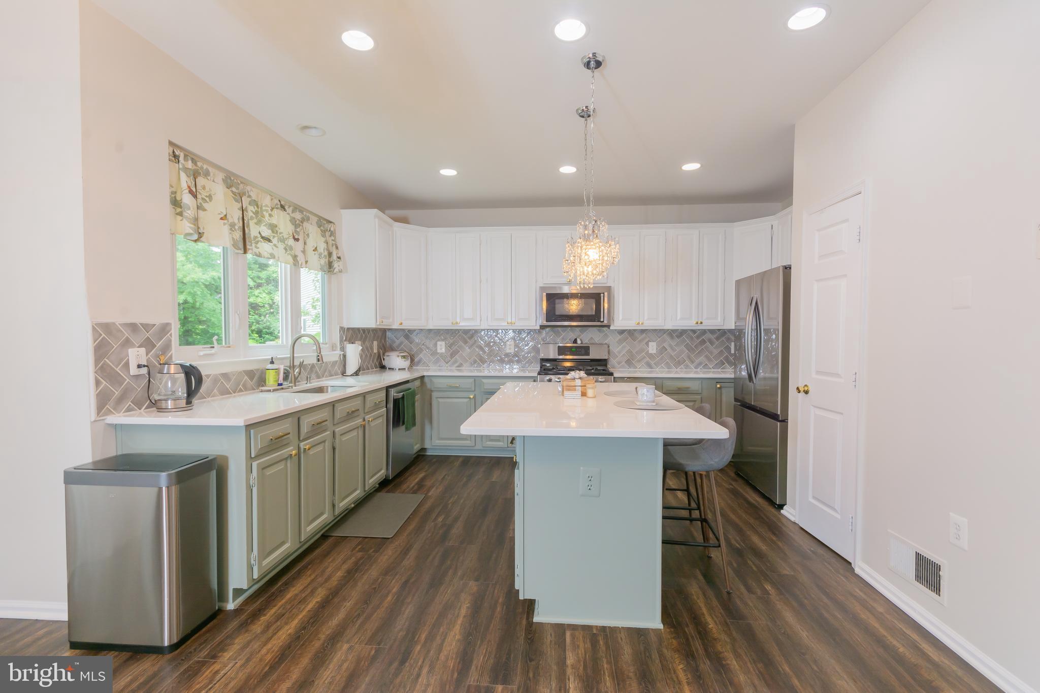 12901 CEDAR GLEN LANE