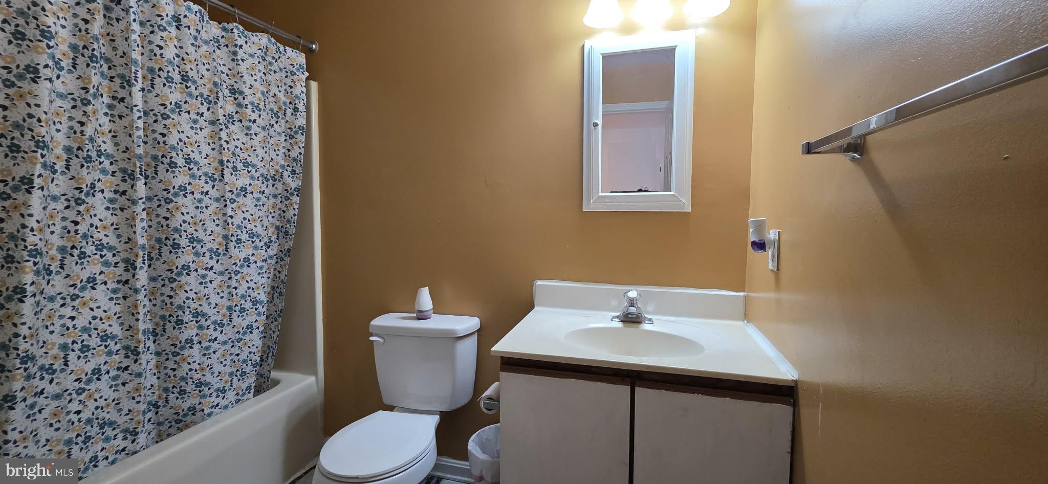 NOTTINGHAM VILLAGE - Residential