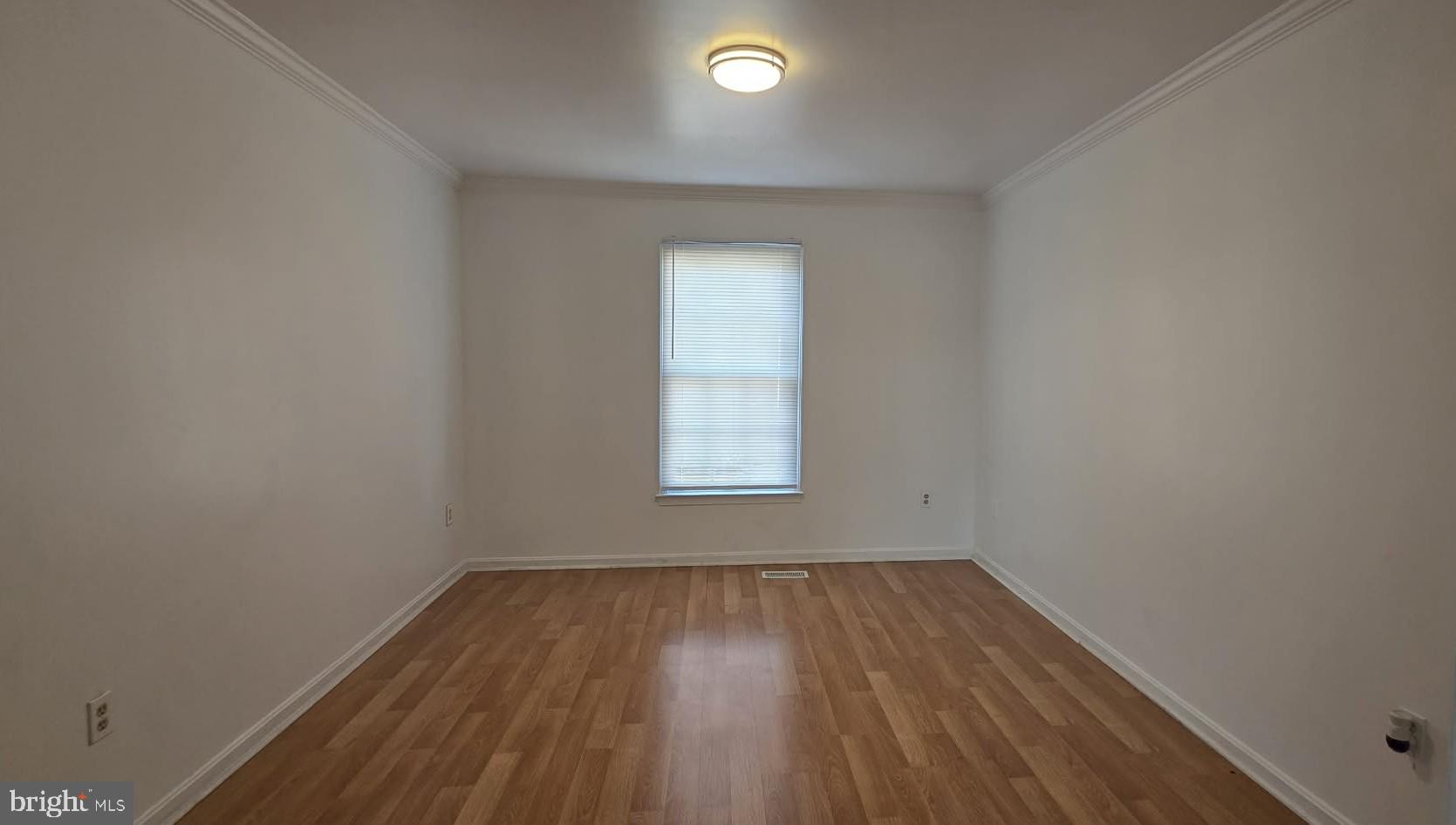 NOTTINGHAM VILLAGE - Residential