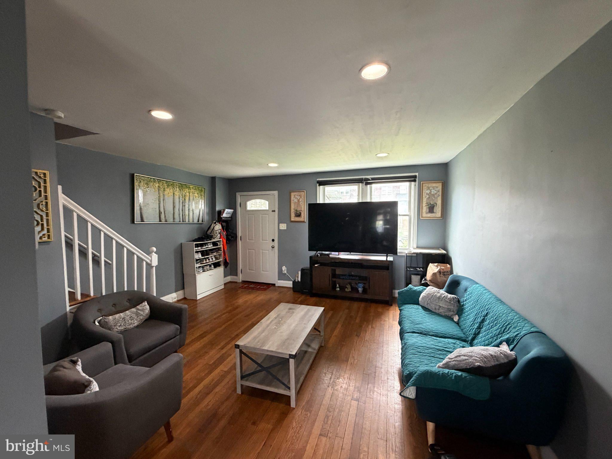 240 W EDGEVALE ROAD
