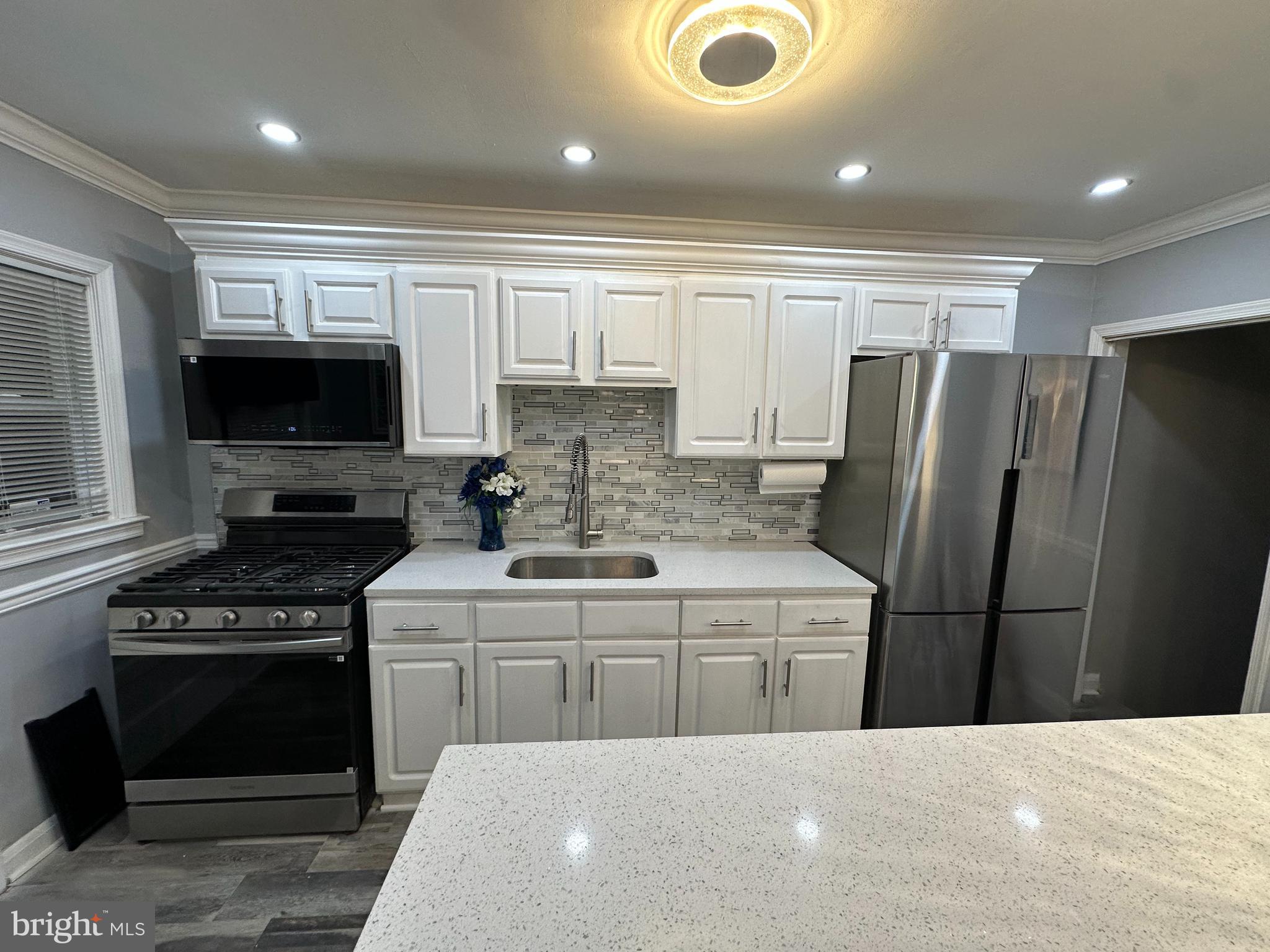 MOORES RUN - Residential