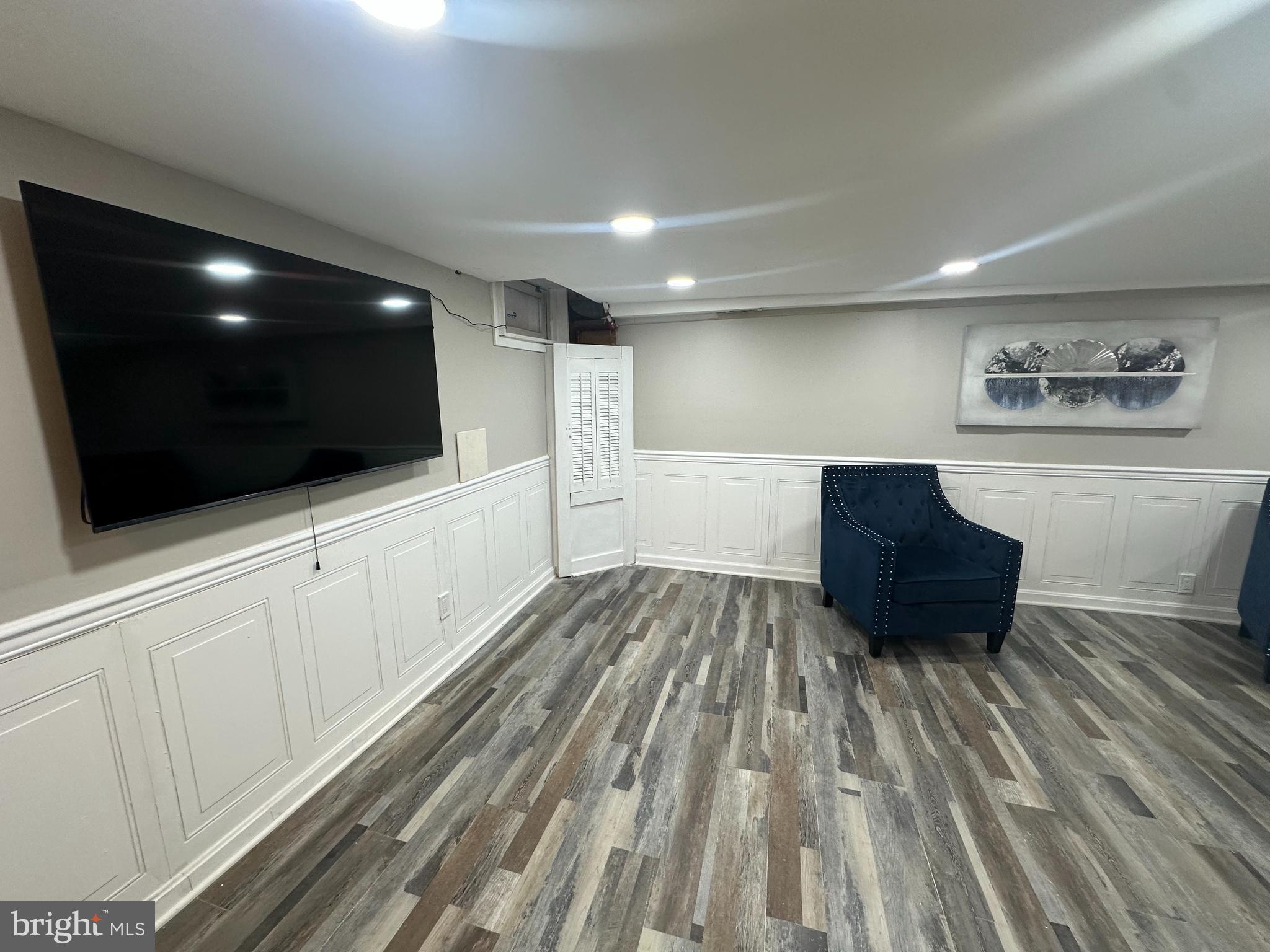 MOORES RUN - Residential