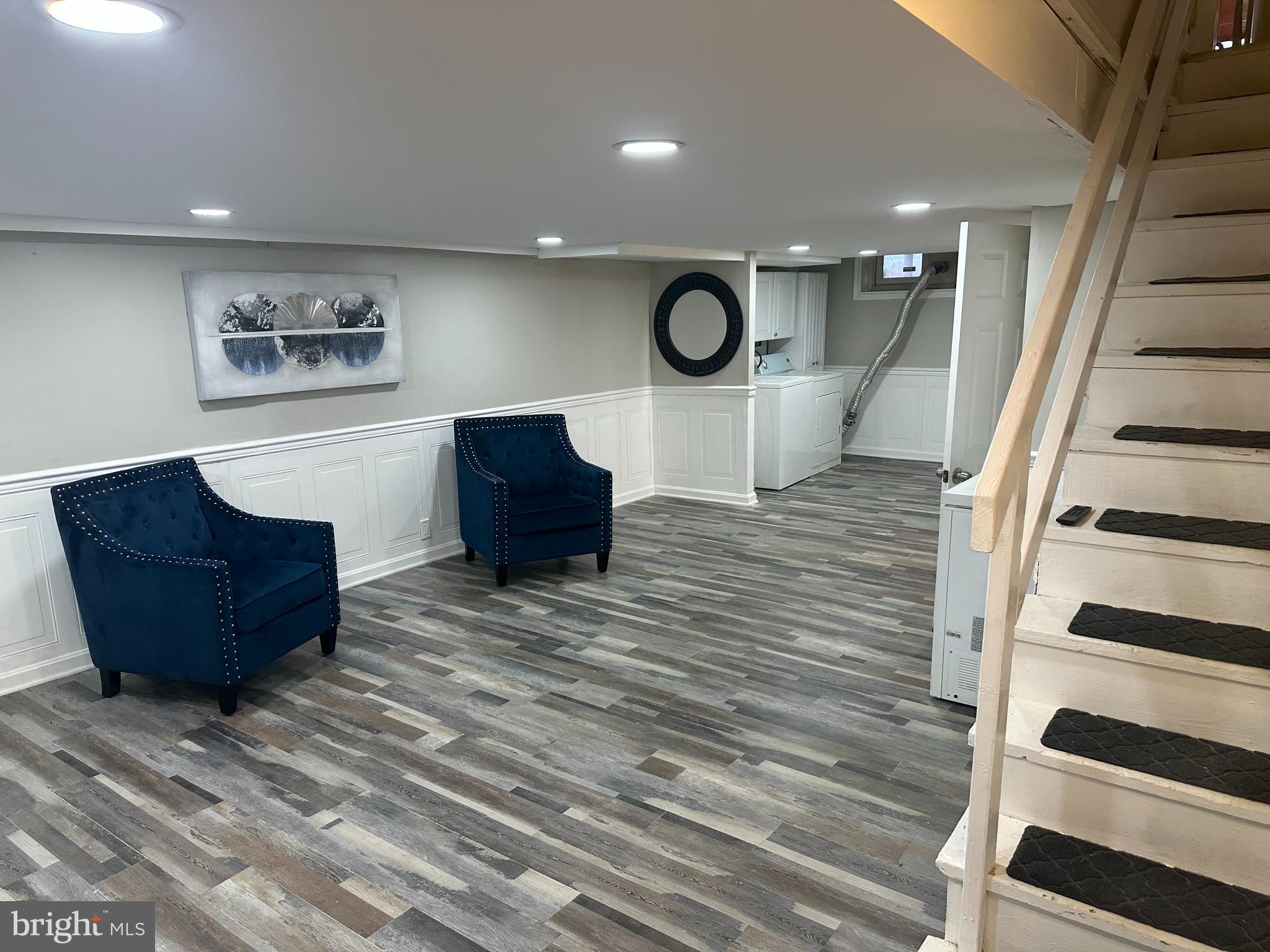 MOORES RUN - Residential