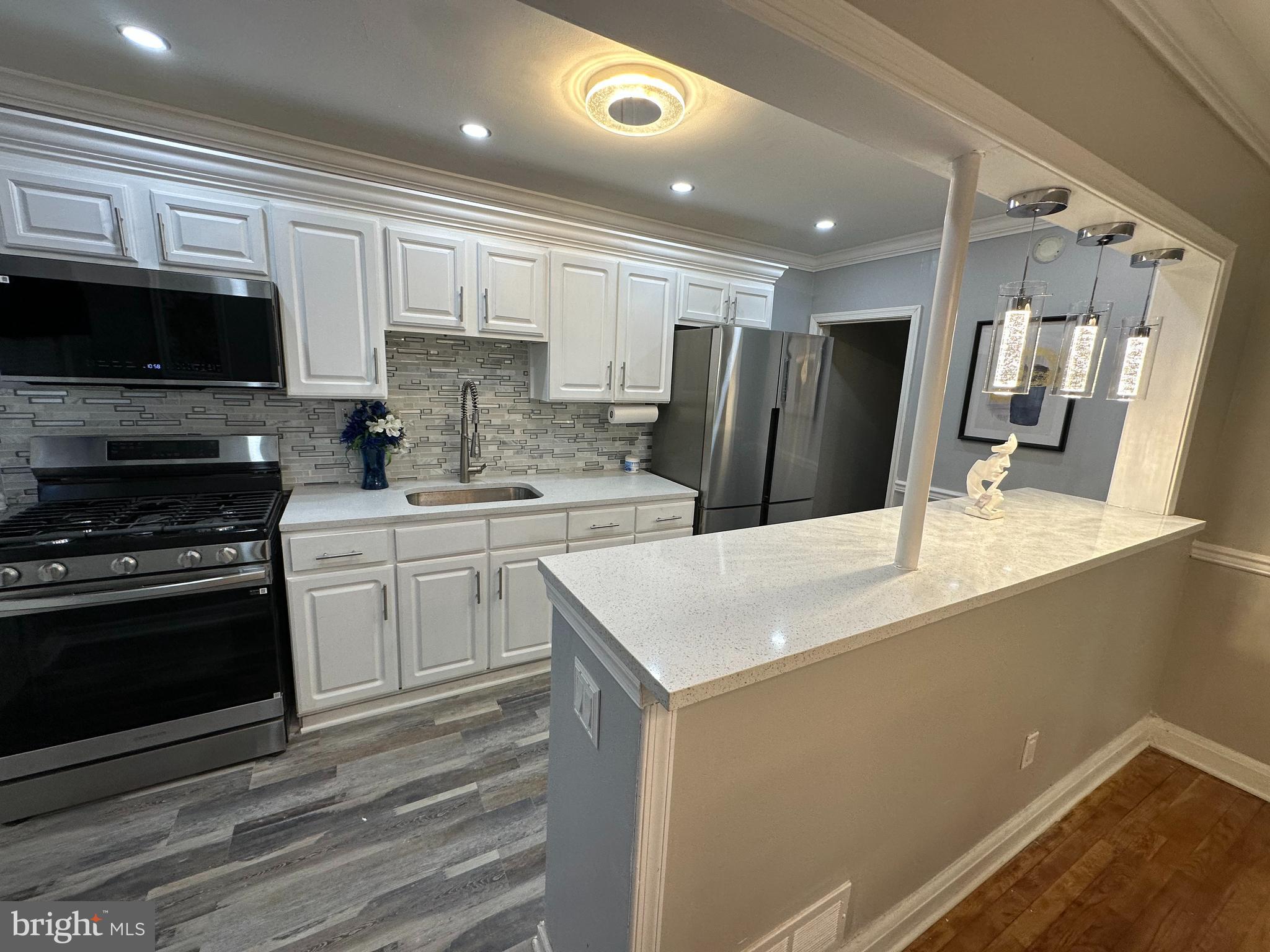 MOORES RUN - Residential