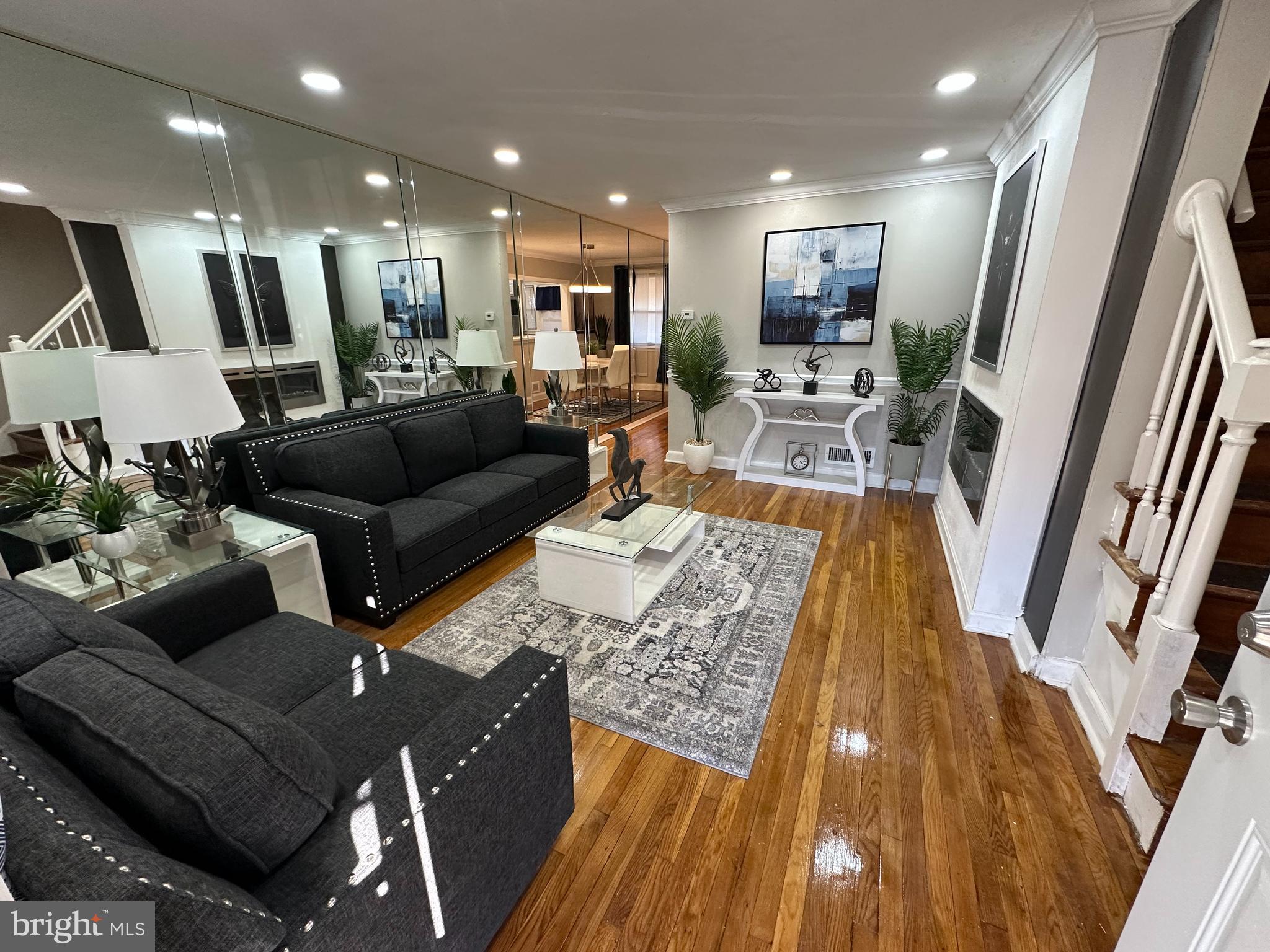 MOORES RUN - Residential