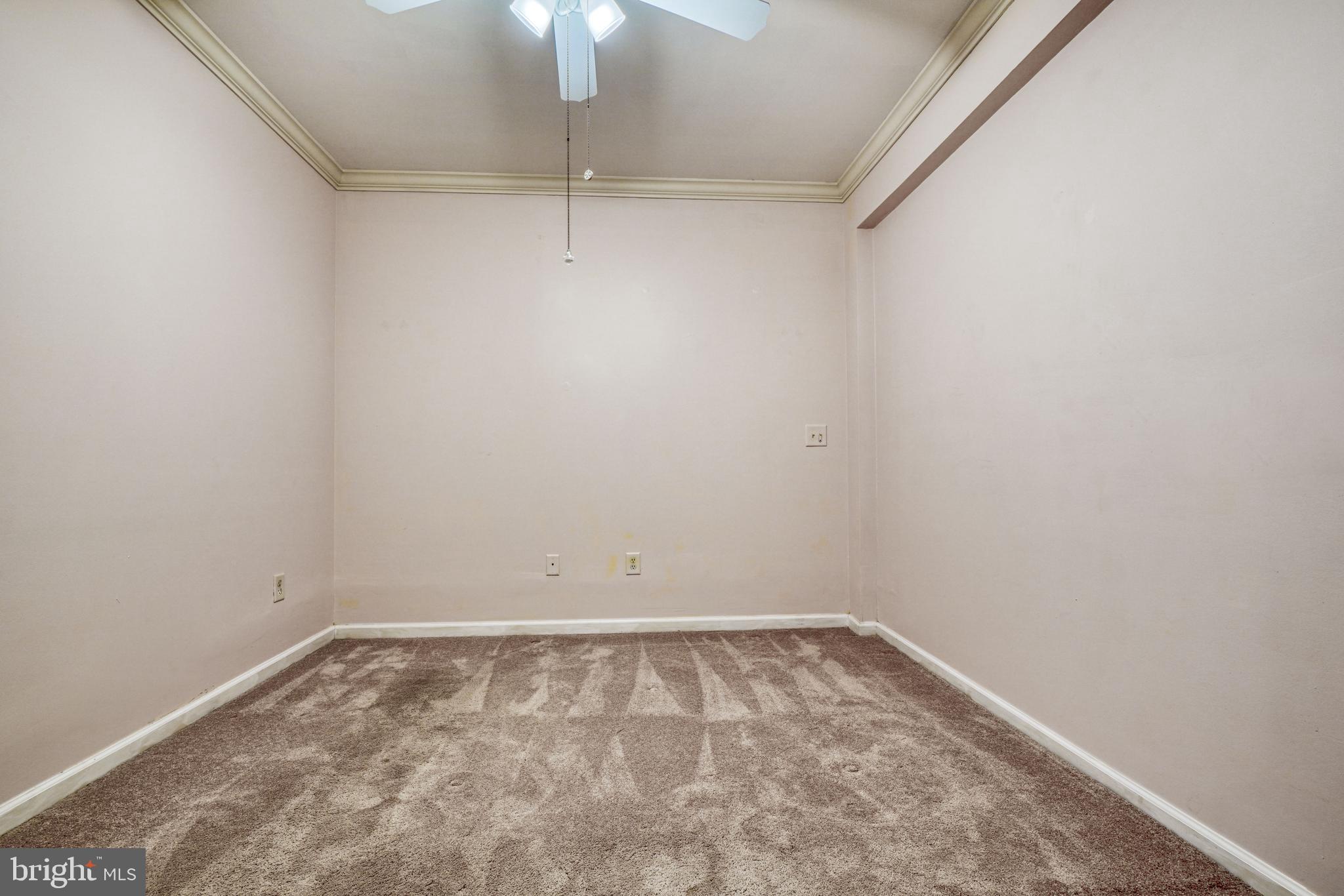 KINGS CROSSING - Residential