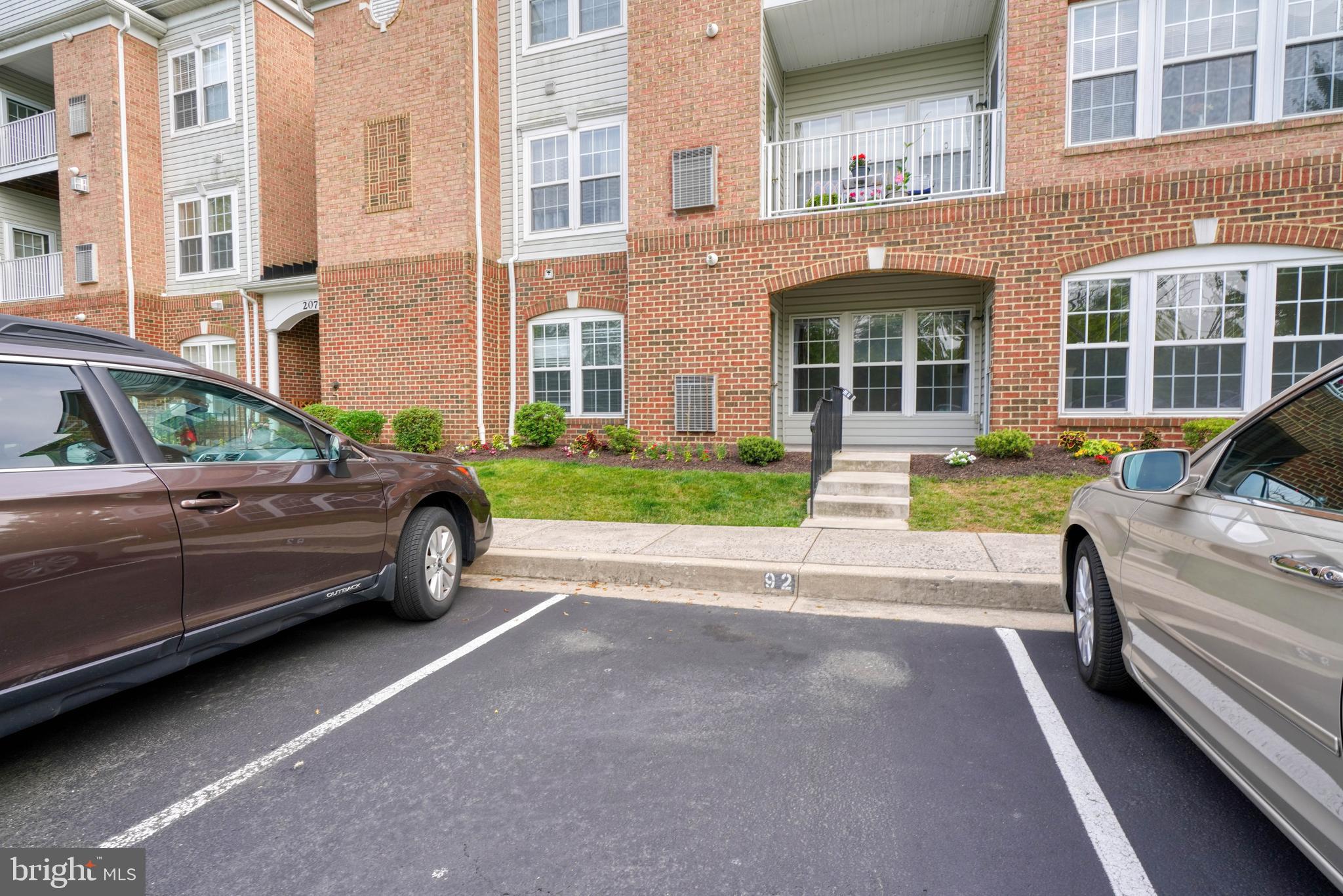 KINGS CROSSING - Residential