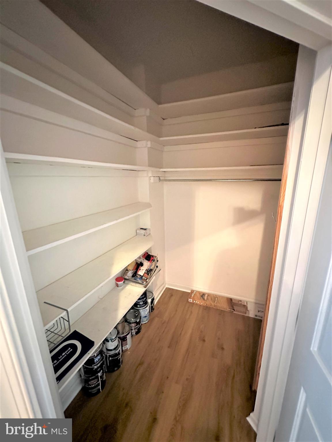 KINGS CROSSING - Residential