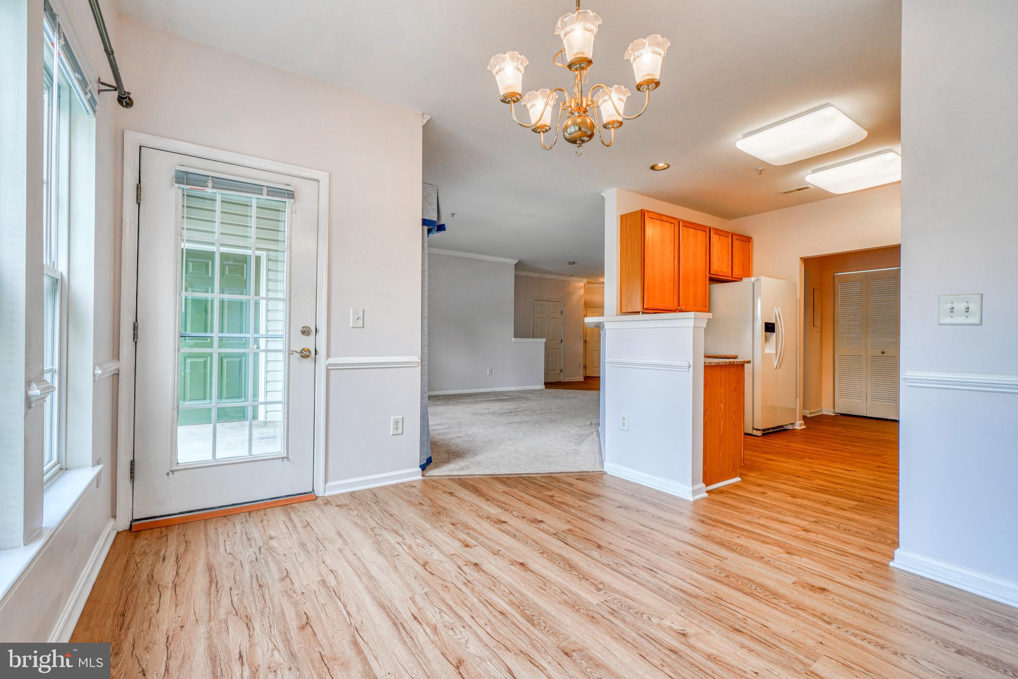 KINGS CROSSING - Residential