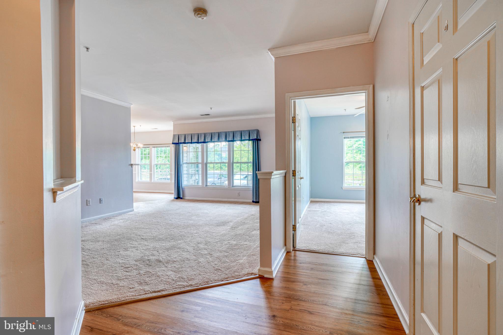 KINGS CROSSING - Residential