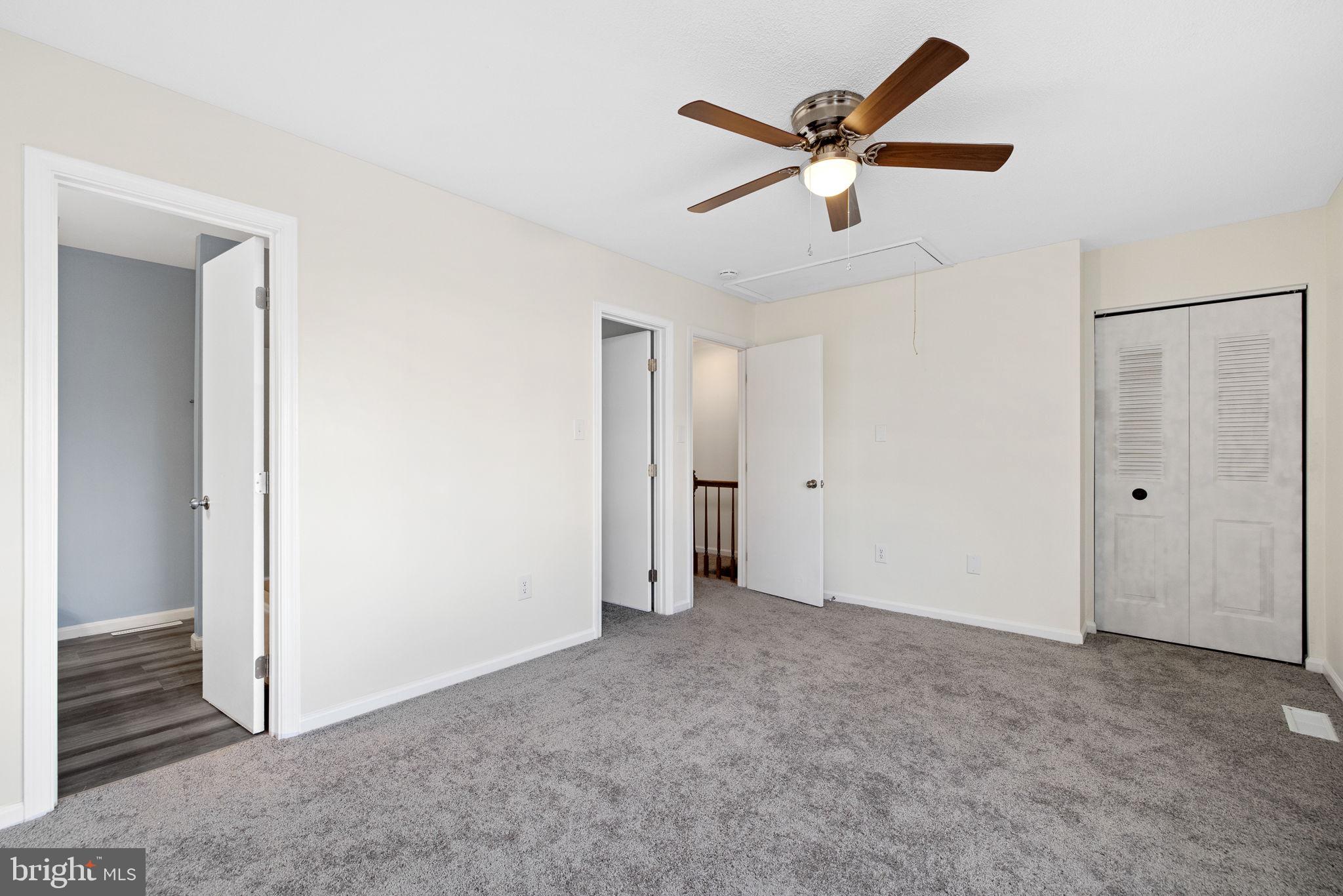 VILLAGES OF SALEM STATION - Residential