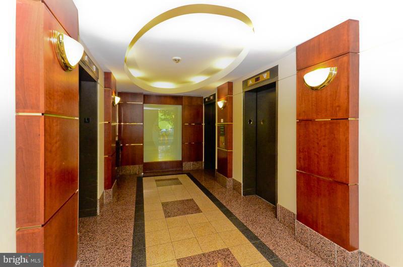 WATERGATE AT LANDMARK - Residential Lease