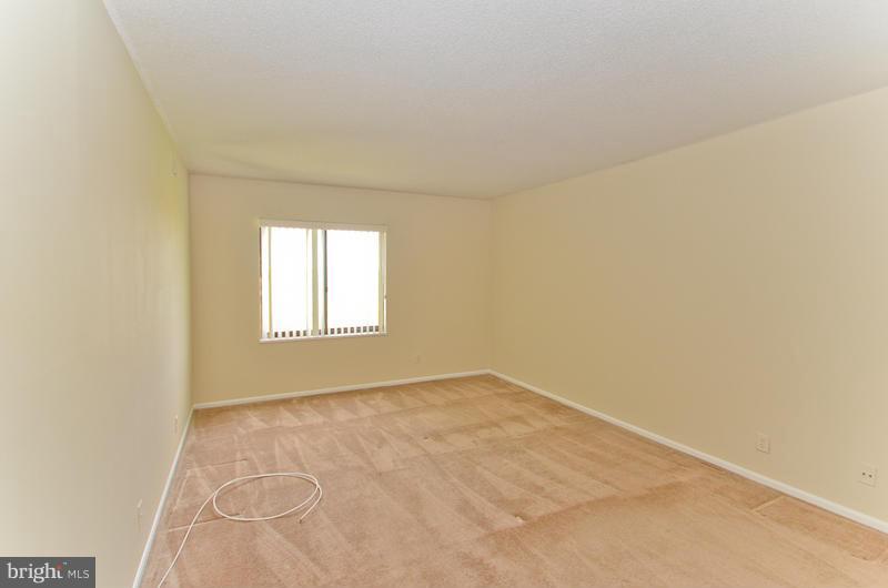 WATERGATE AT LANDMARK - Residential Lease