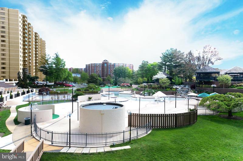 WATERGATE AT LANDMARK - Residential Lease