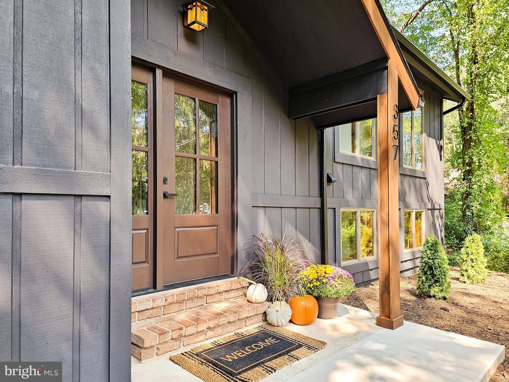 Photo of 357 Timber Ln, MOUNT GRETNA, PA 17064 (MLS # PALN2022896)