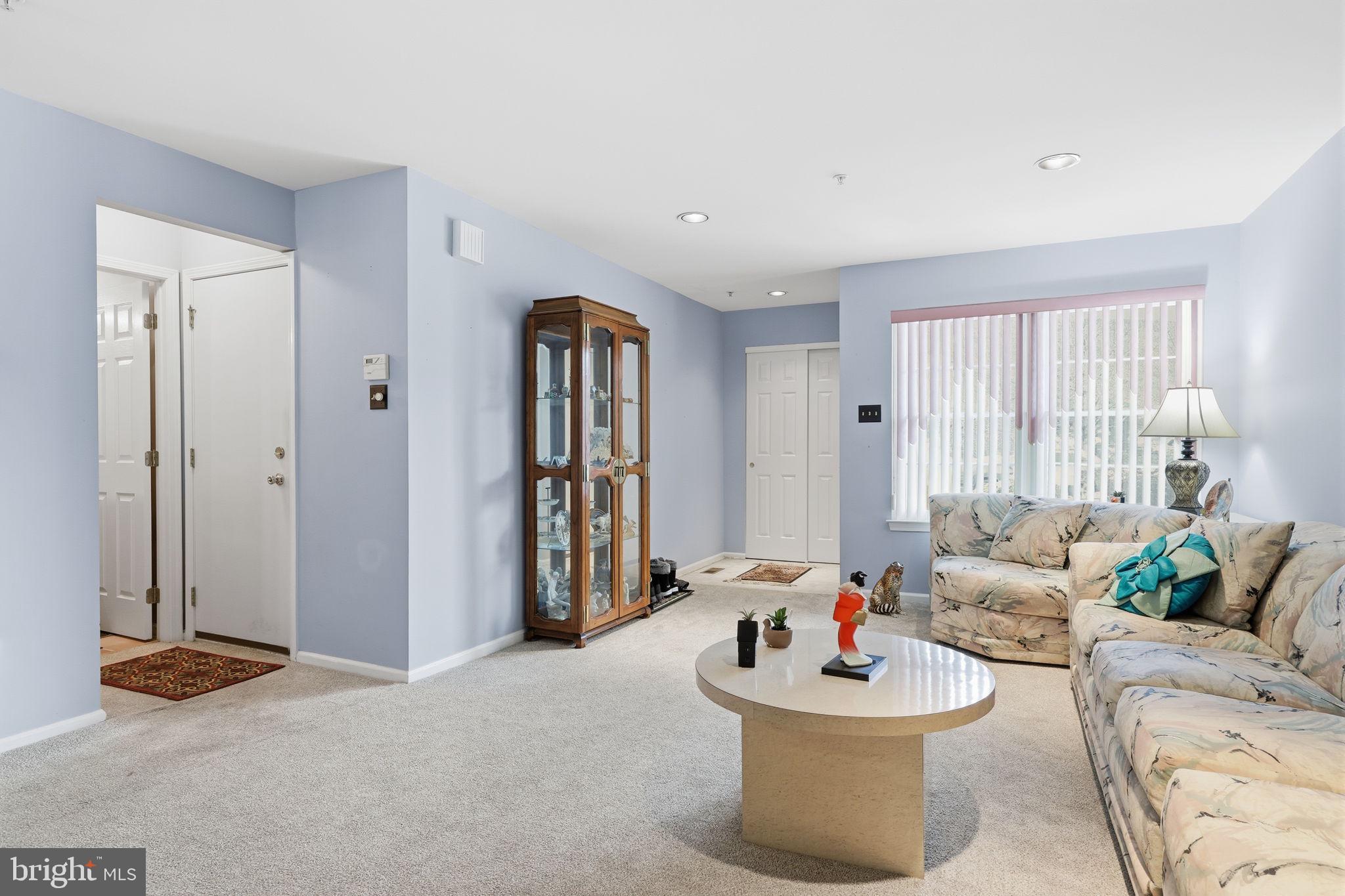 WOODFIELD - Residential