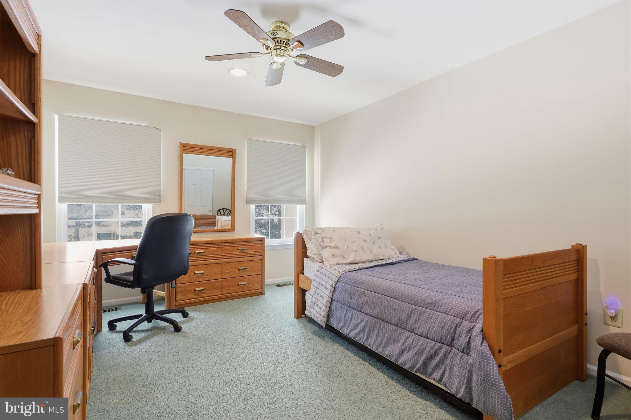 WOODFIELD - Residential