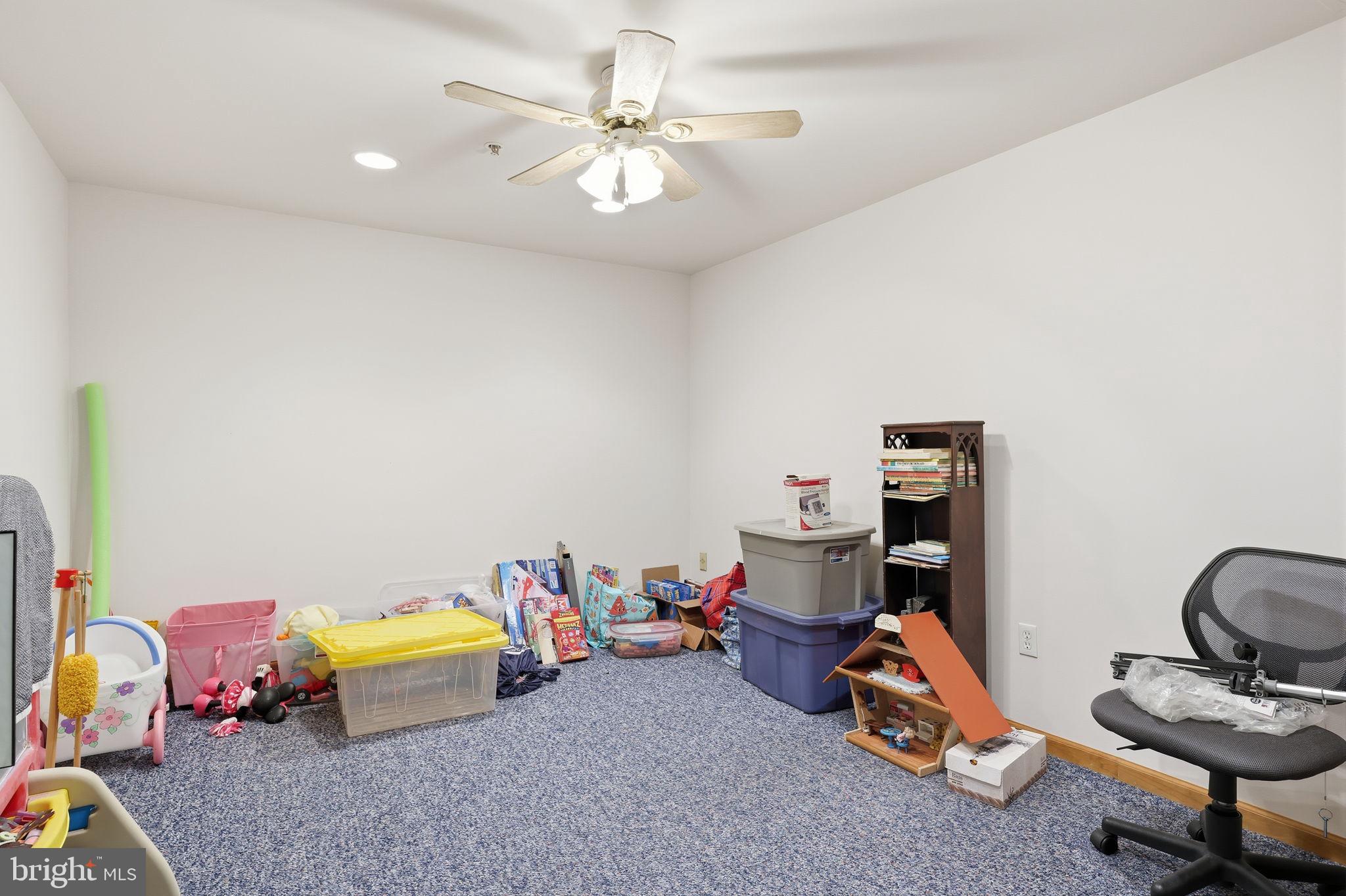 WOODFIELD - Residential