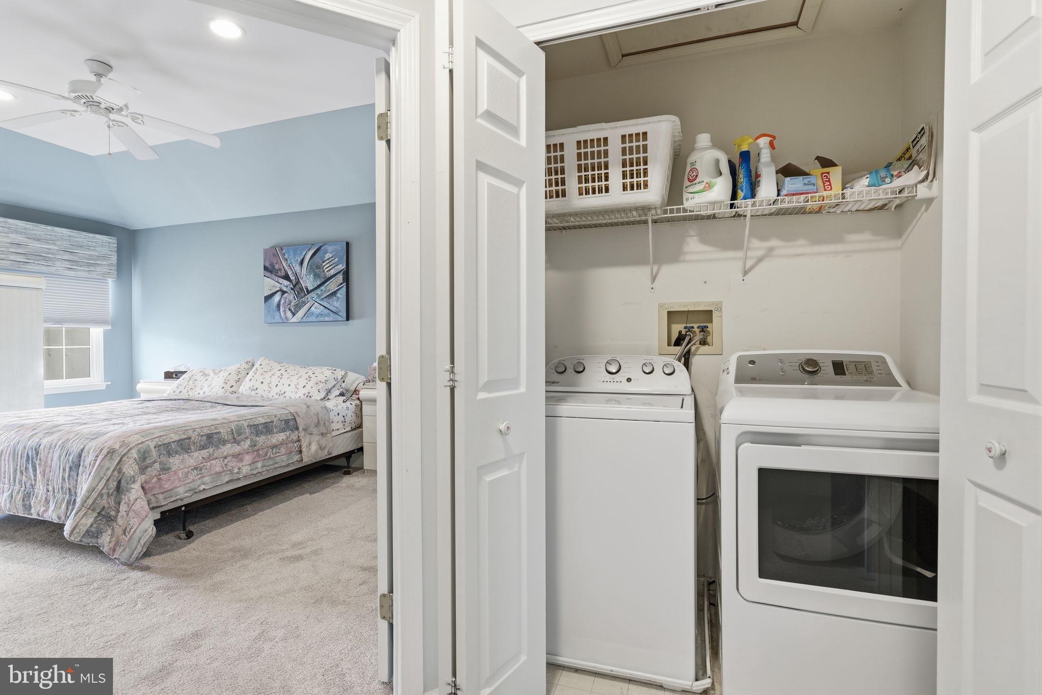 WOODFIELD - Residential