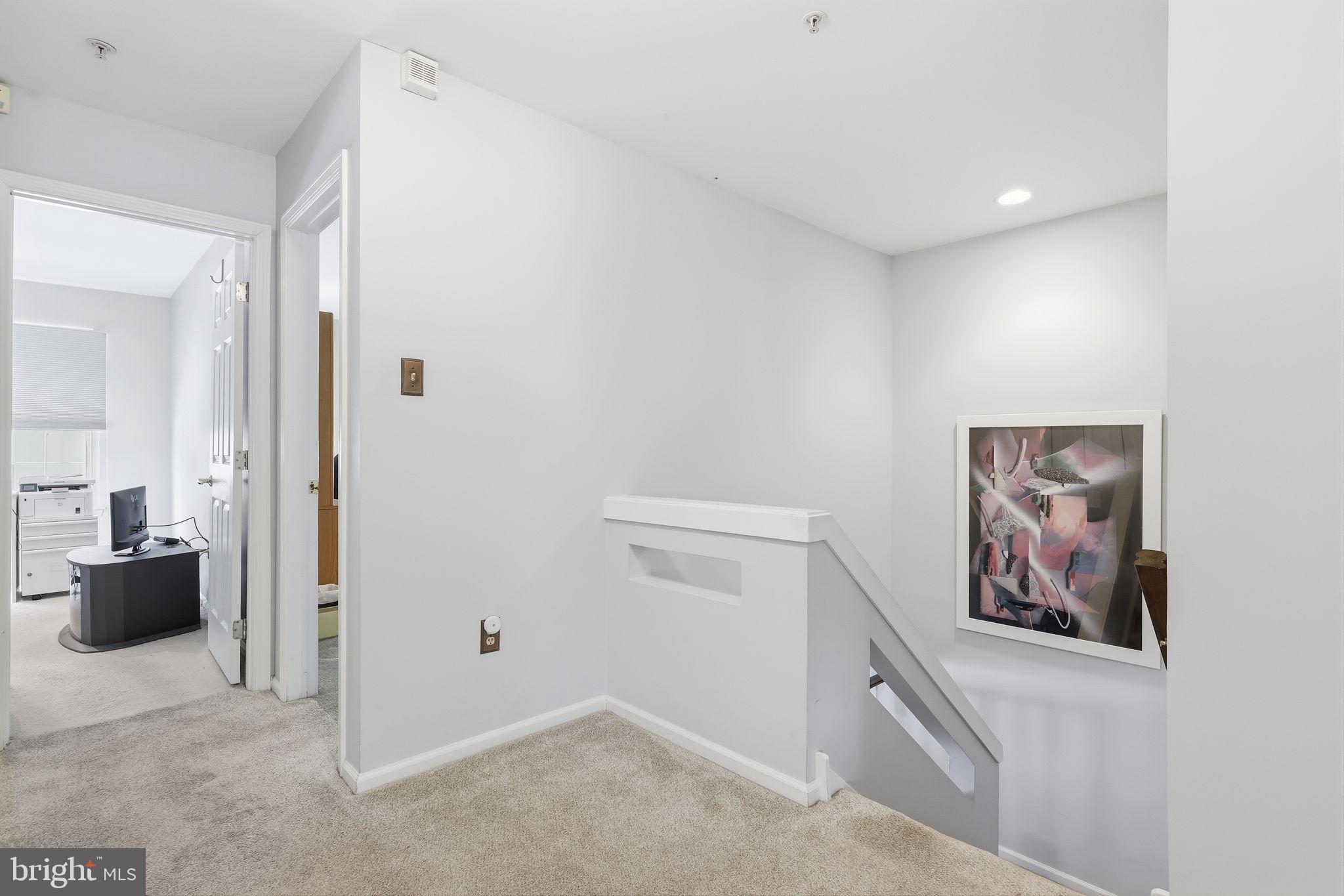 WOODFIELD - Residential