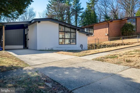 MLS: MDMC2240890