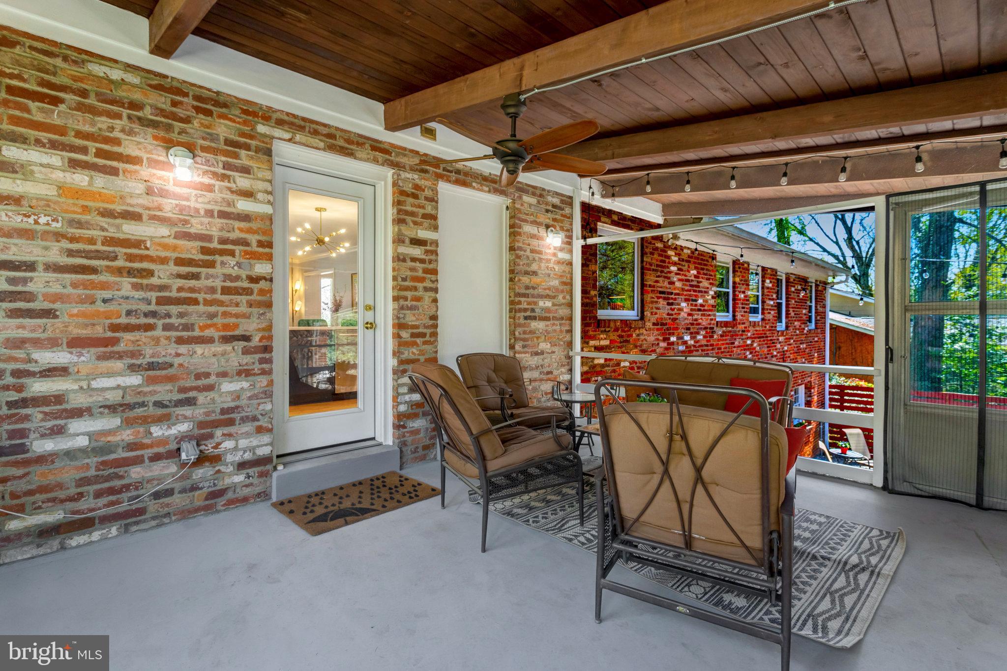 ENGLANDBORO - Residential