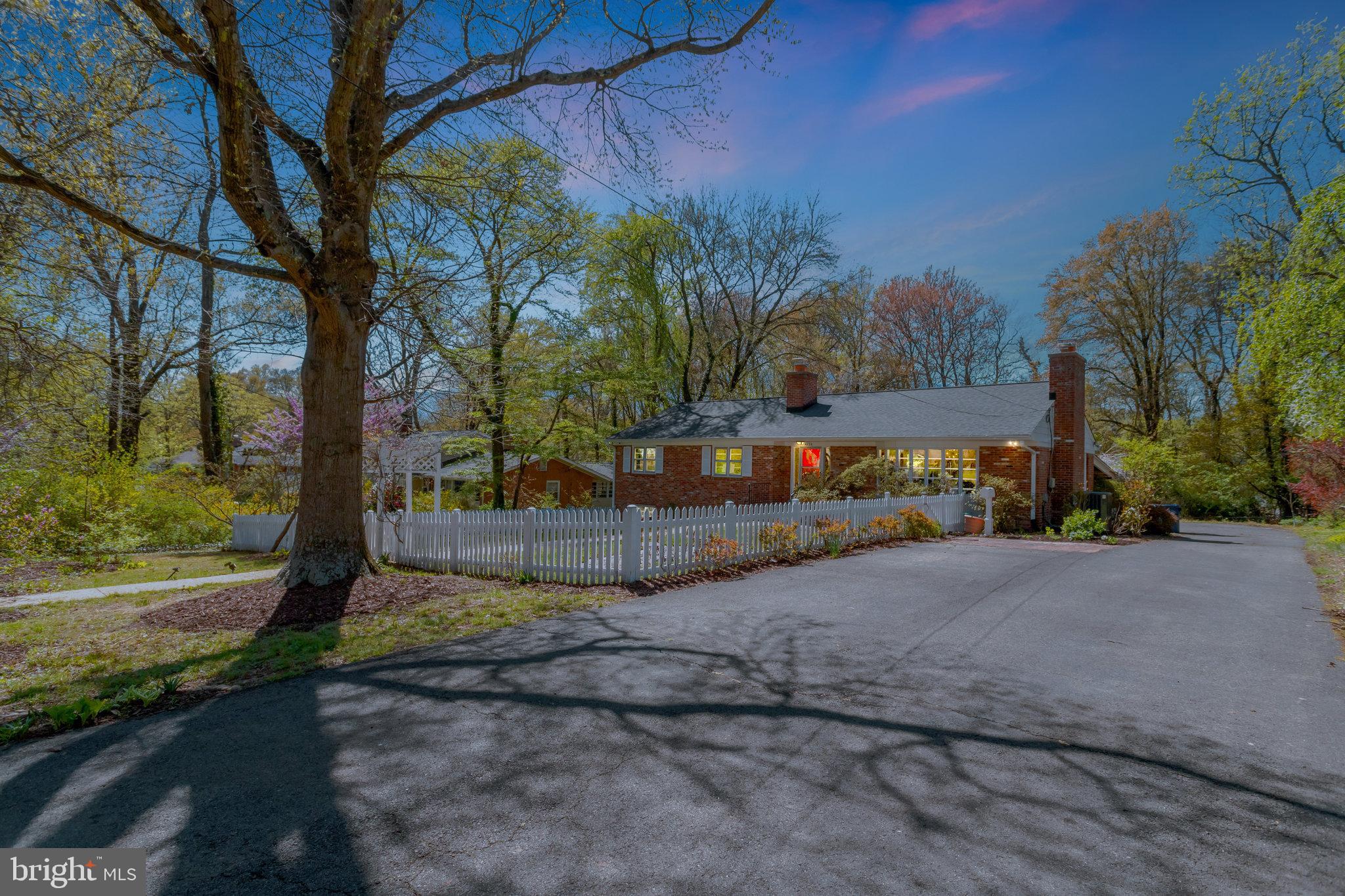 ENGLANDBORO - Residential