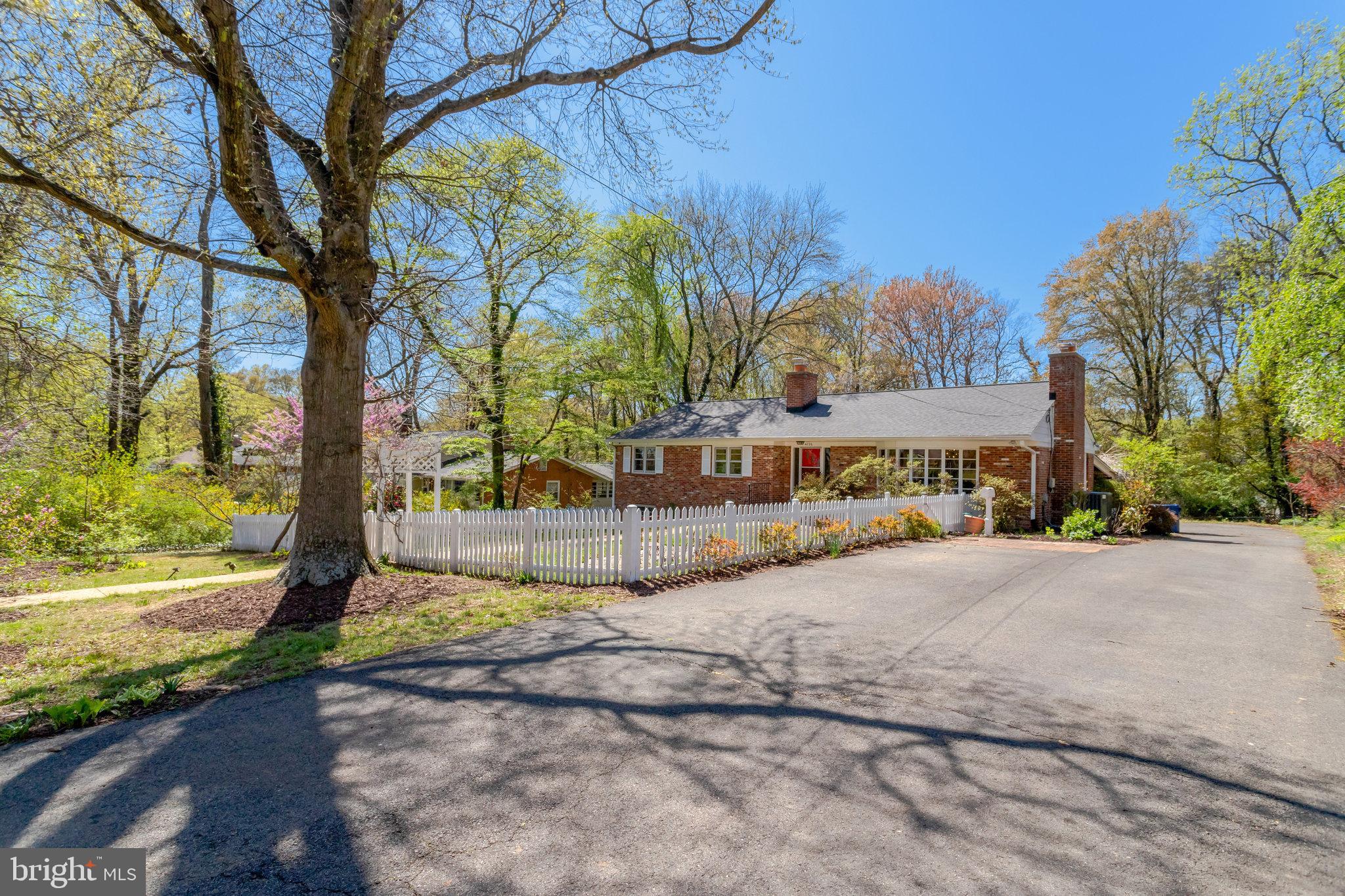 ENGLANDBORO - Residential