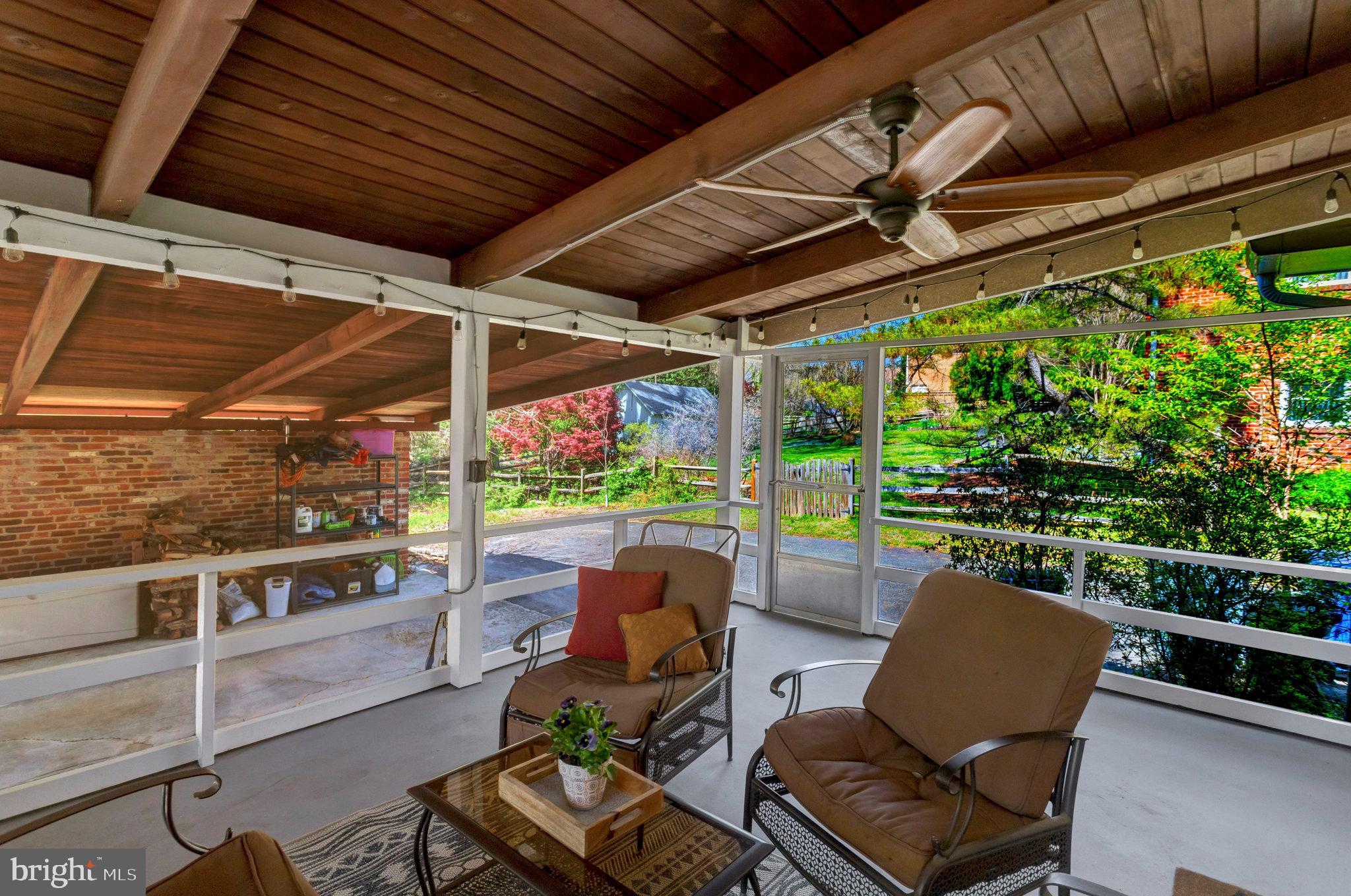 ENGLANDBORO - Residential