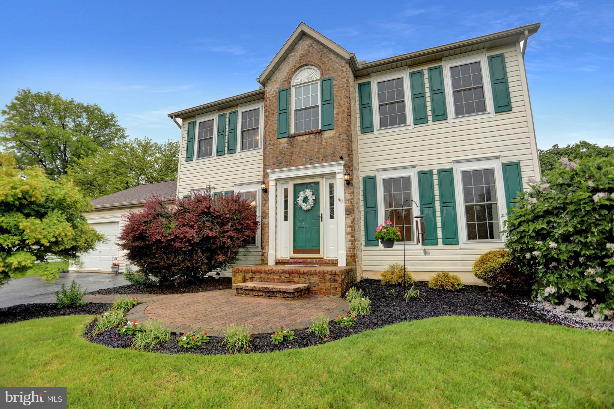 40 HEATHER DRIVE
