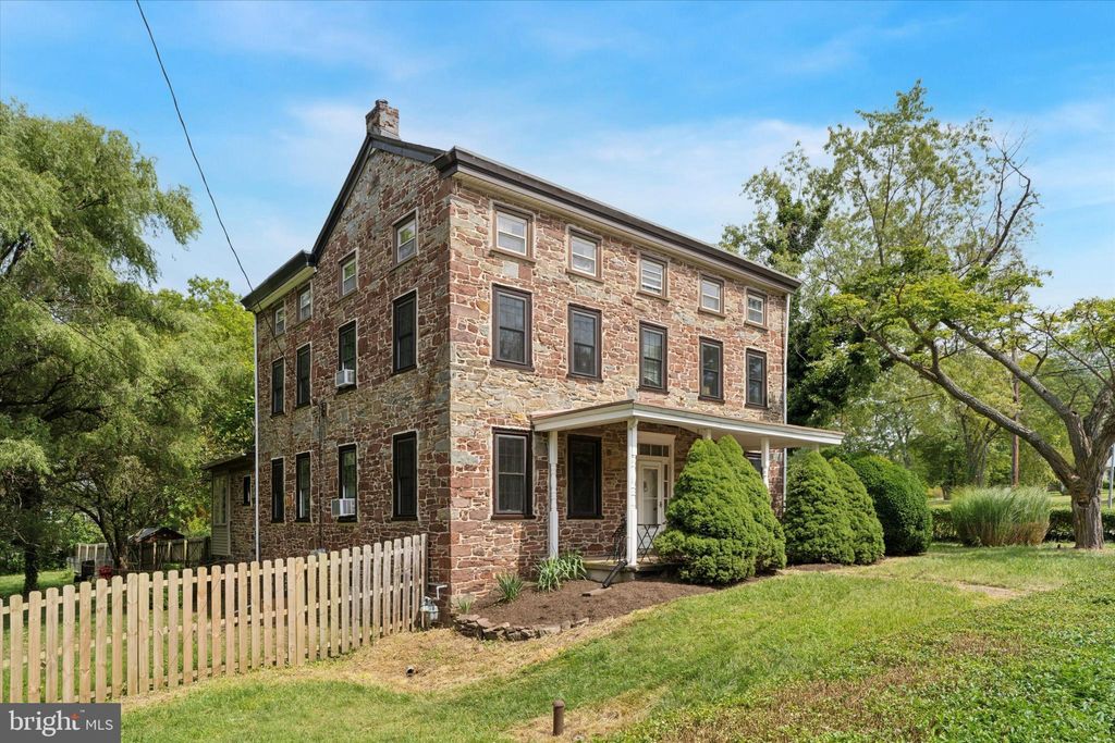 Photo of 11 N Grange Avenue, COLLEGEVILLE, PA 19426 (MLS # PAMC2159618)