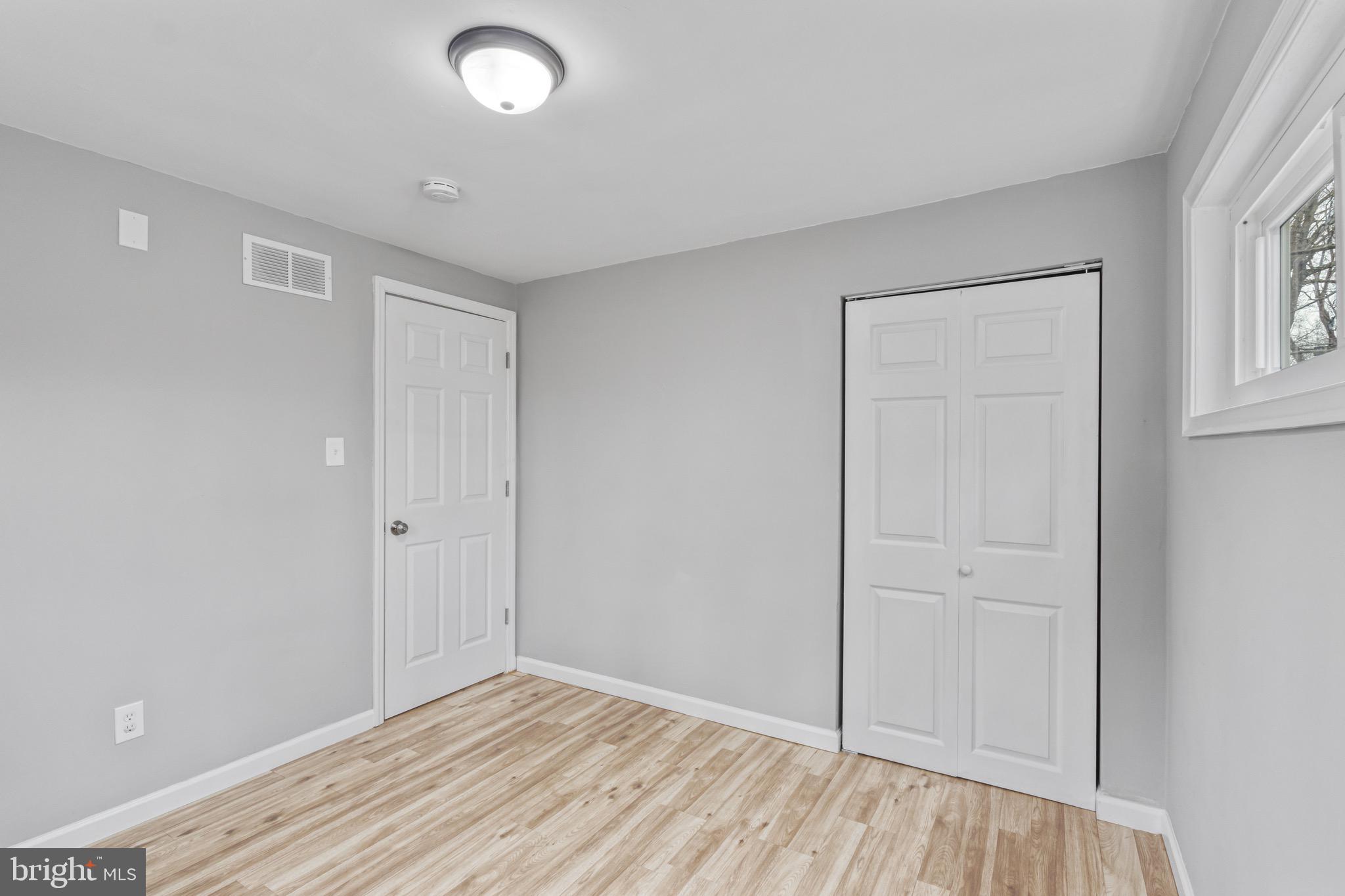 RONNIE PARK - Residential