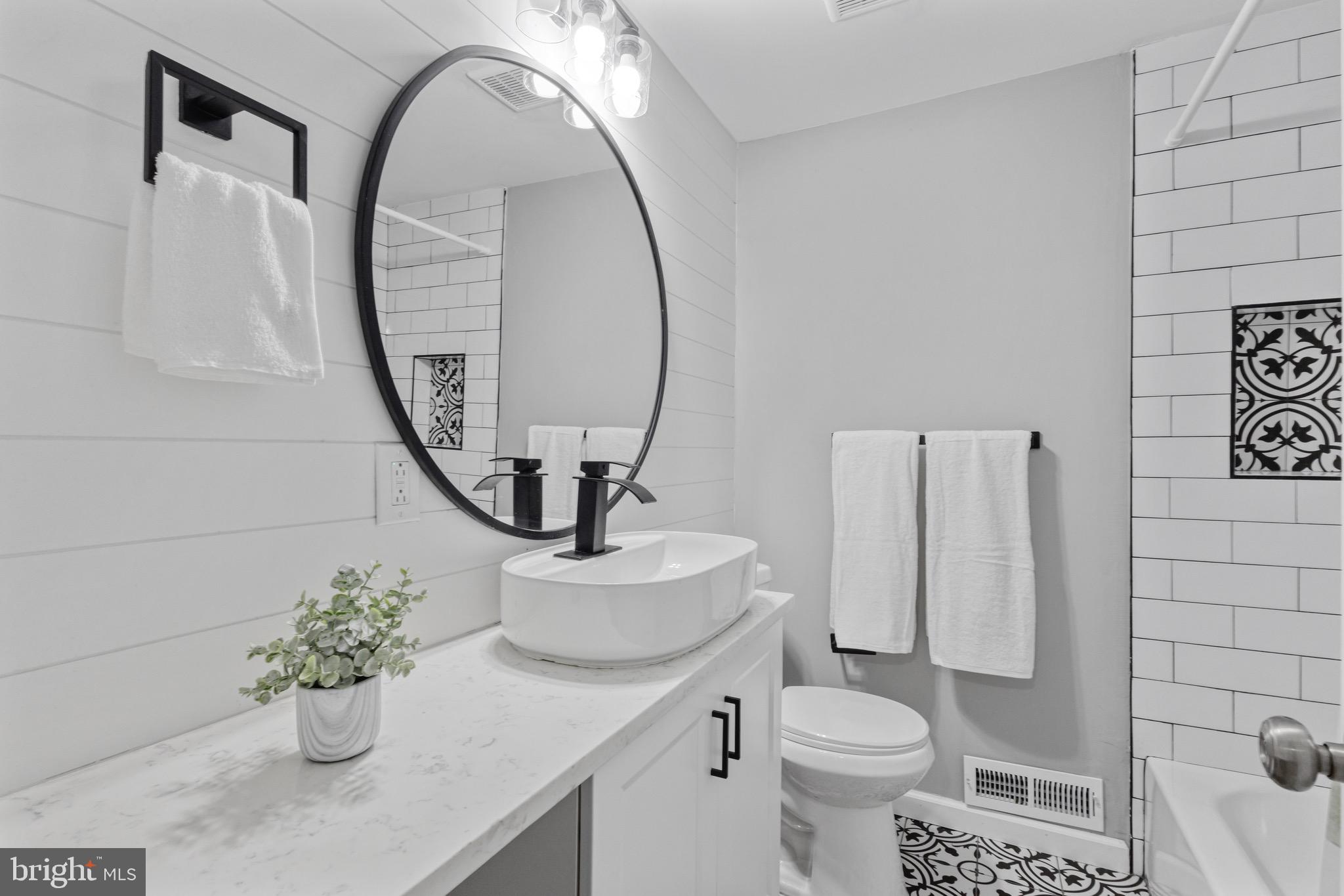 RONNIE PARK - Residential