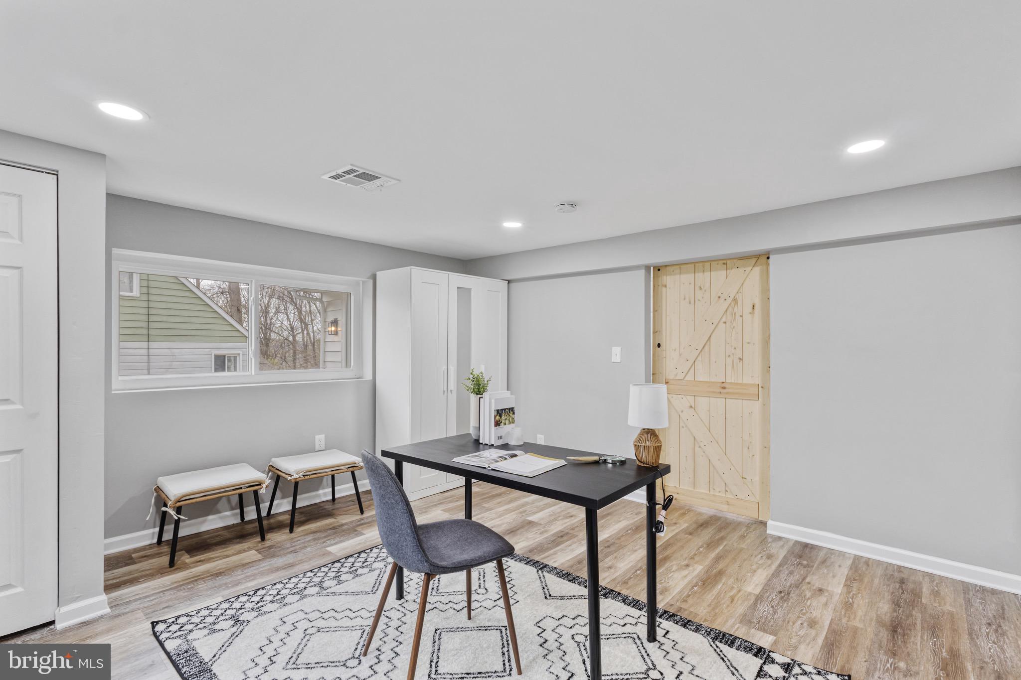 RONNIE PARK - Residential