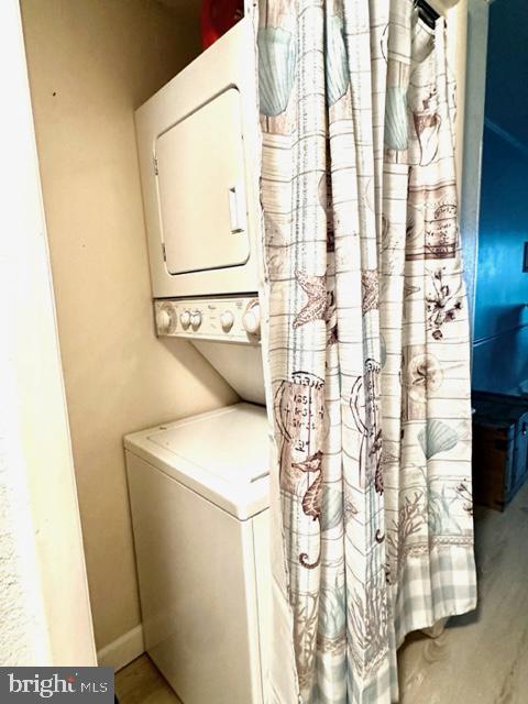 CAINE HARBOR MILE - Residential