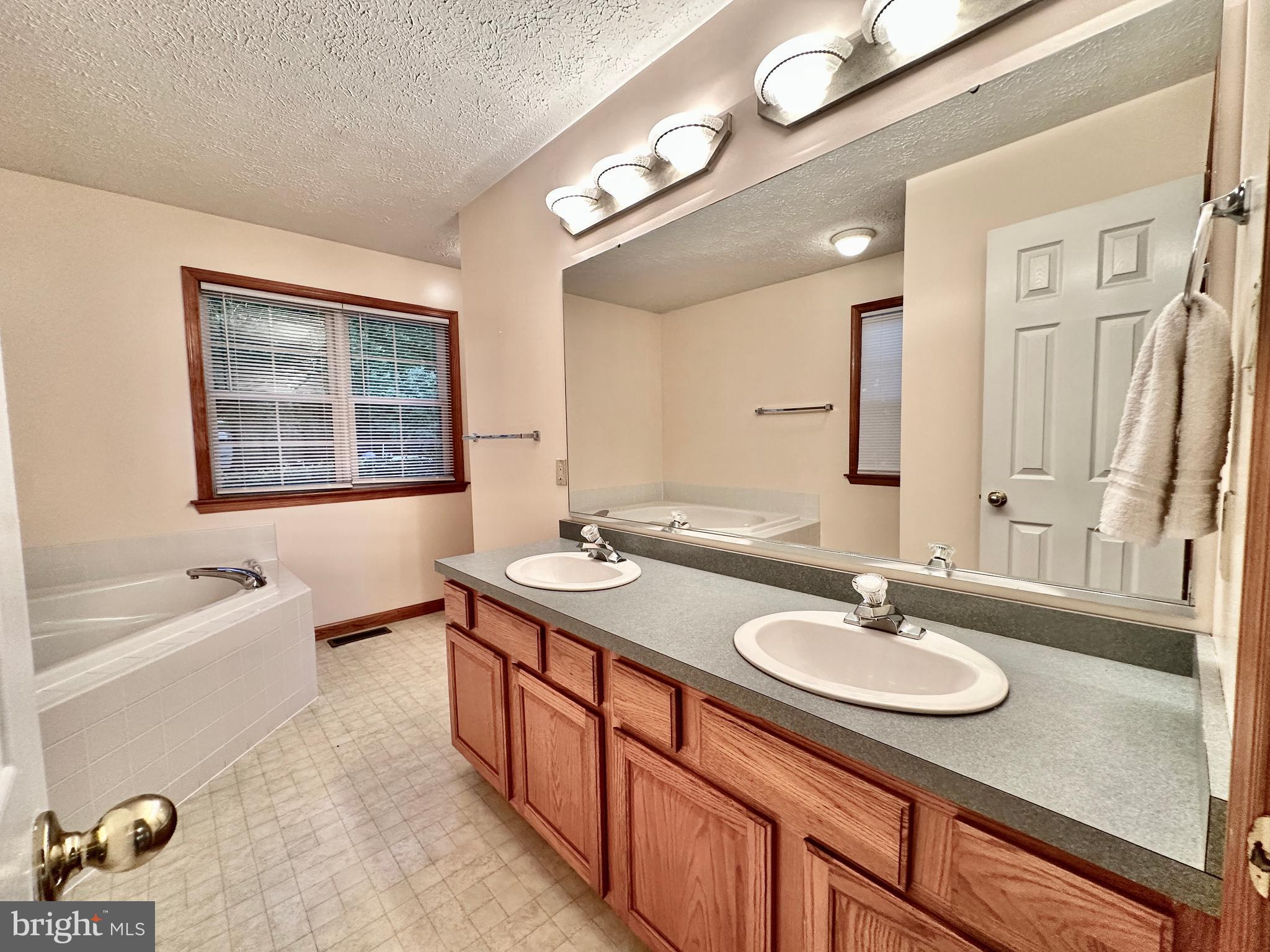 WICOMICO SHORES - Residential