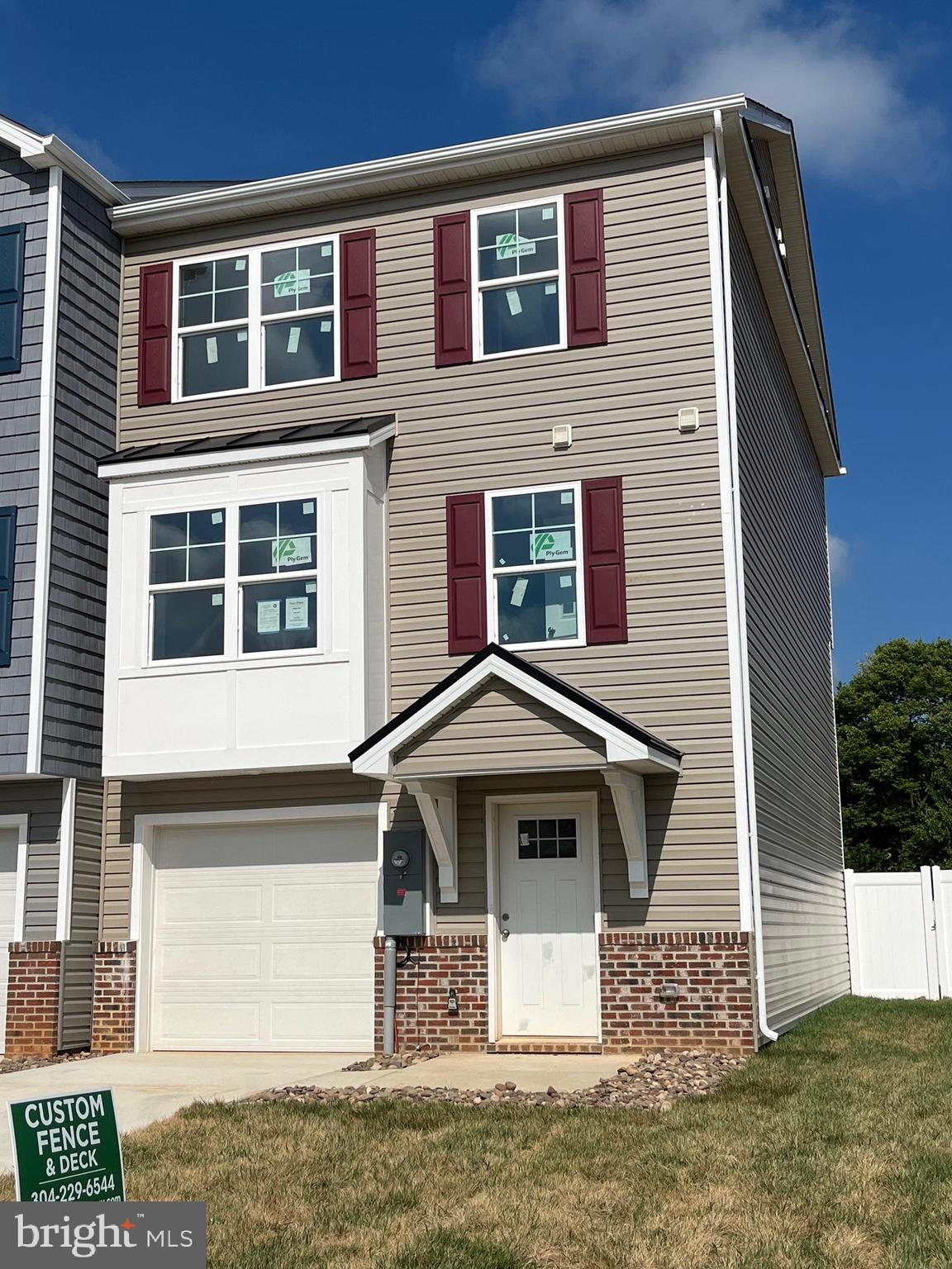 HERITAGE HILLS - Residential