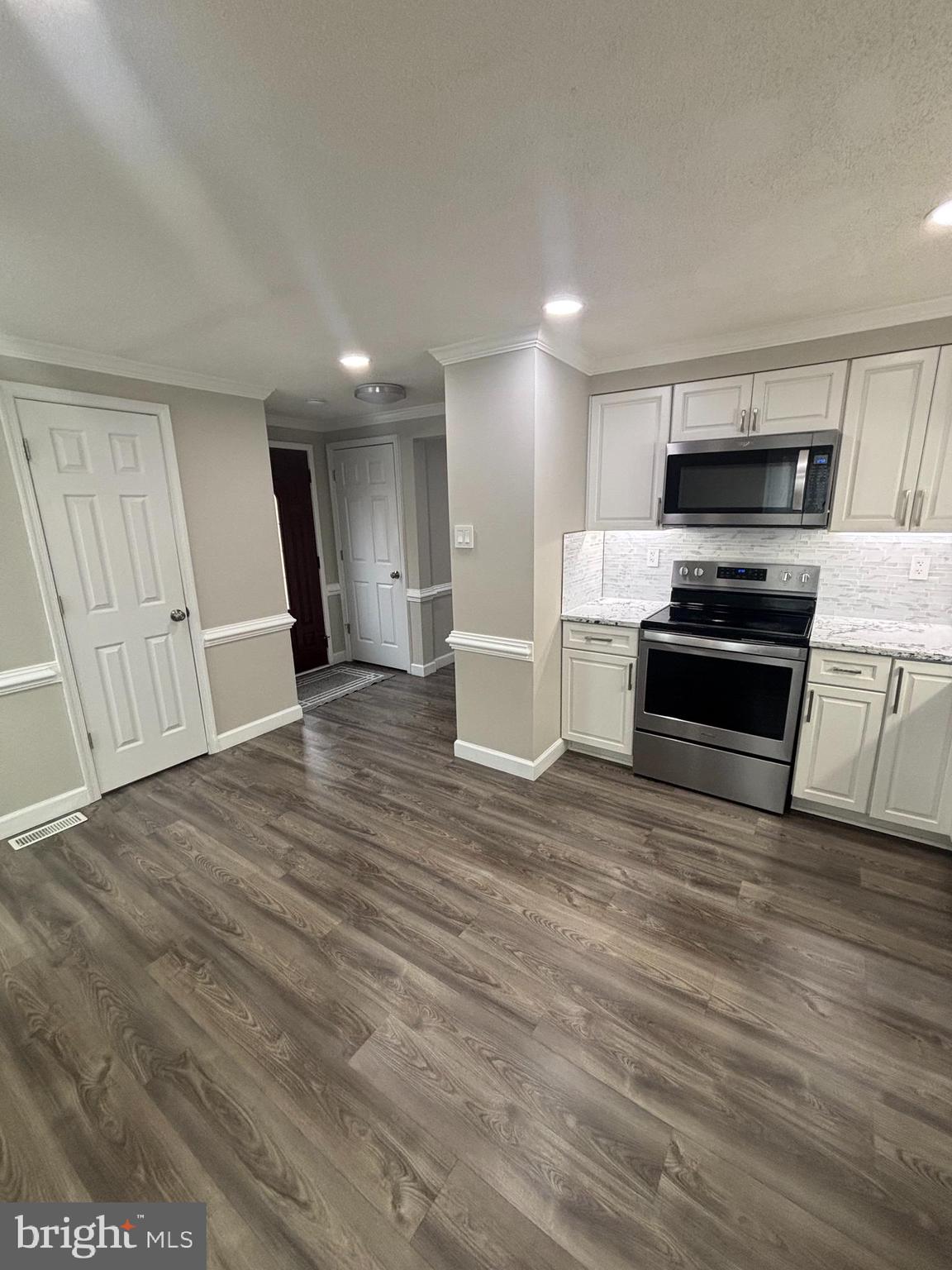 CANTERBURY VILLAGE - Residential