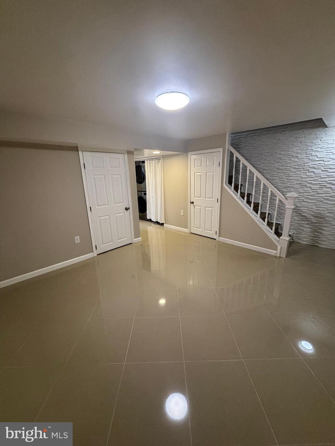 CANTERBURY VILLAGE - Residential