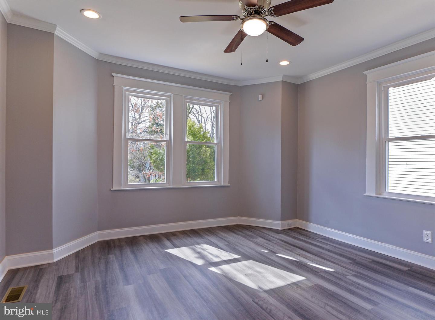 HOWARD PARK - Residential Lease