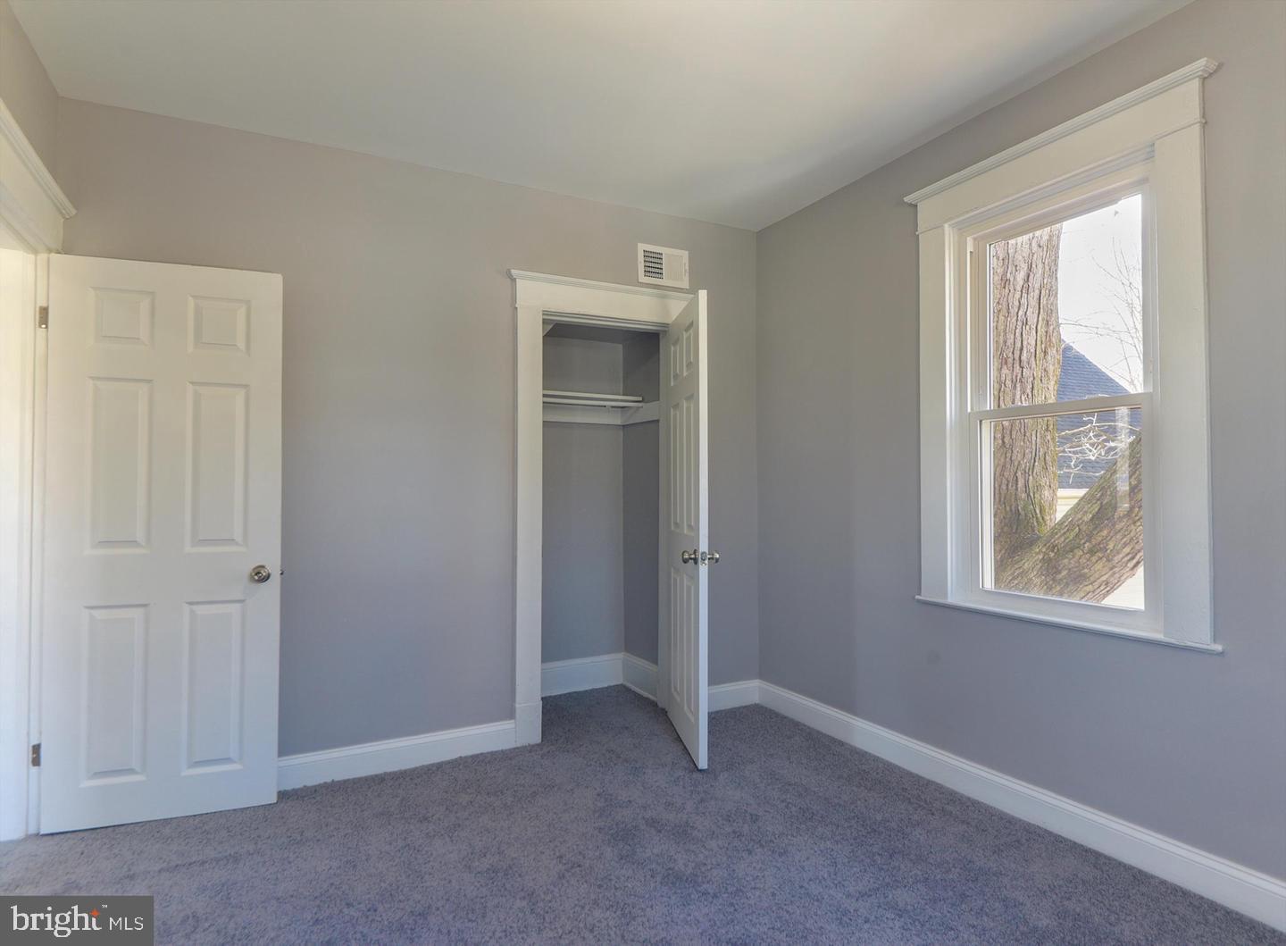 HOWARD PARK - Residential Lease