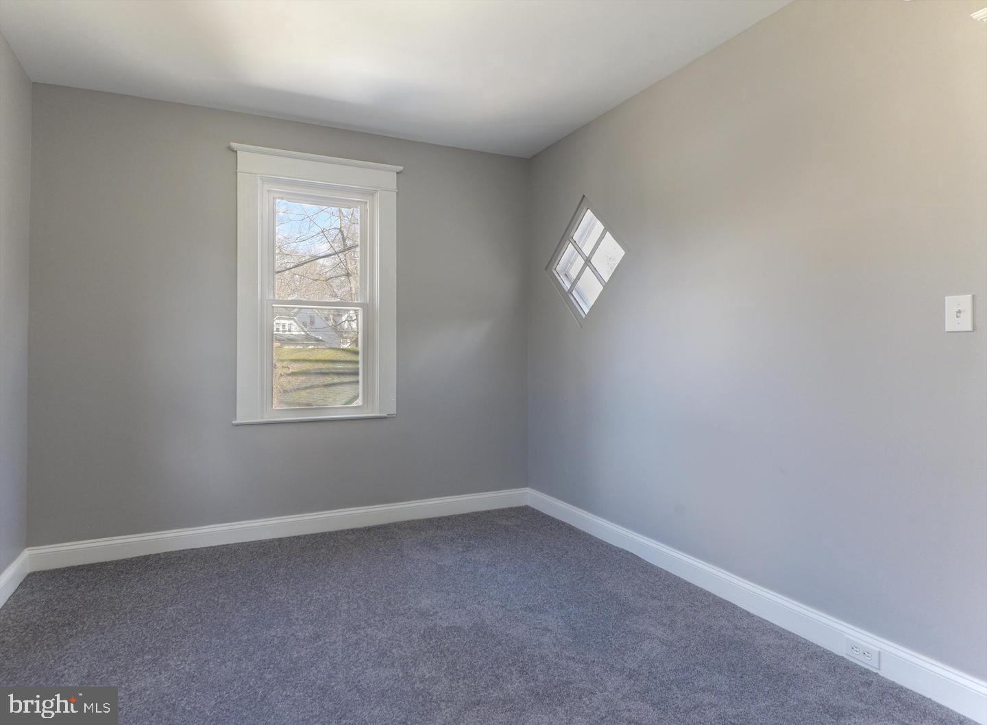 HOWARD PARK - Residential Lease