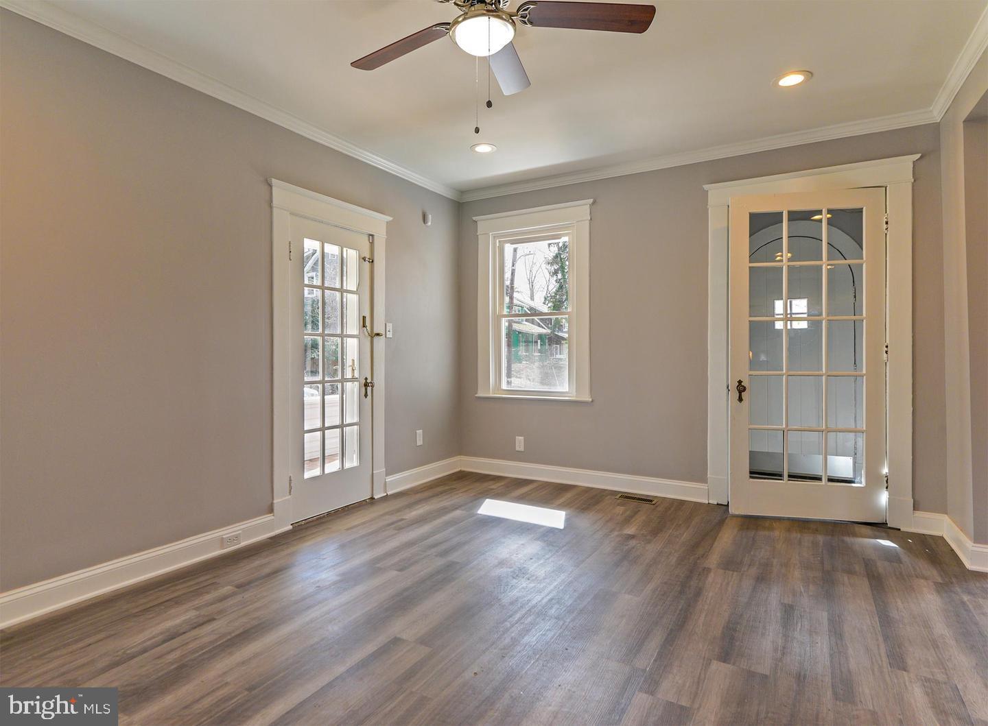 HOWARD PARK - Residential Lease