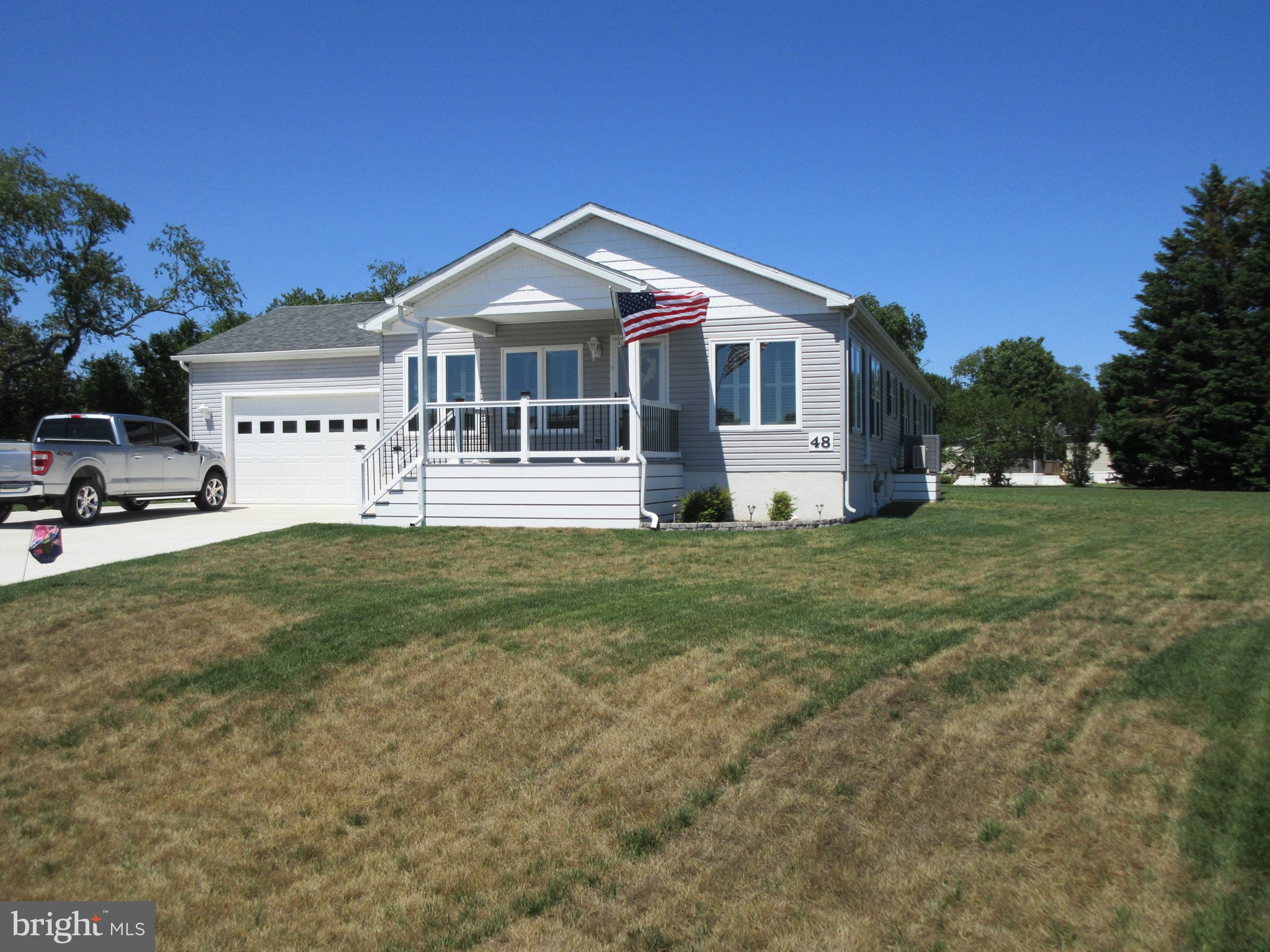 48 BUCKINGHAM DRIVE