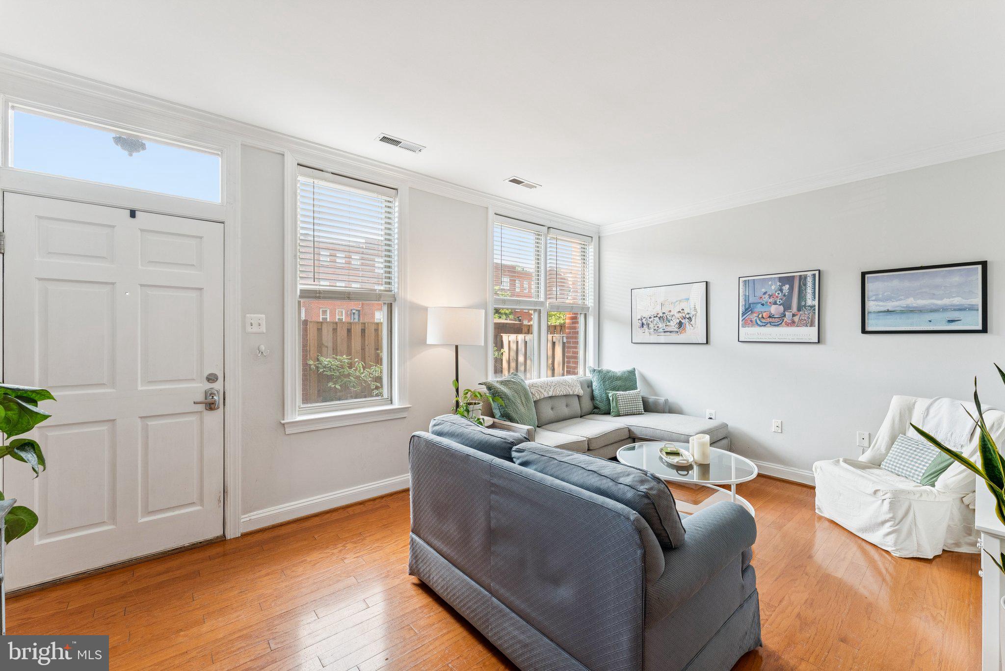 18 15TH STREET NE 18